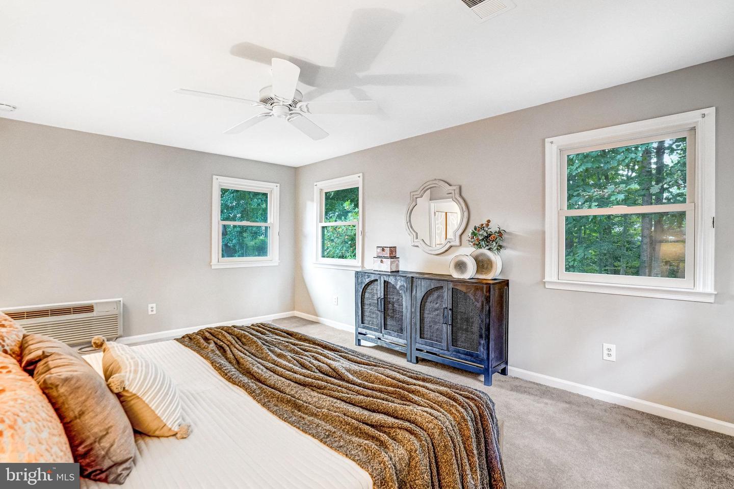 8402 CAMDEN ST, ALEXANDRIA, Virginia 22308, 4 Bedrooms Bedrooms, ,2 BathroomsBathrooms,Residential,For sale,8402 CAMDEN ST,VAFX2229364 MLS # VAFX2229364