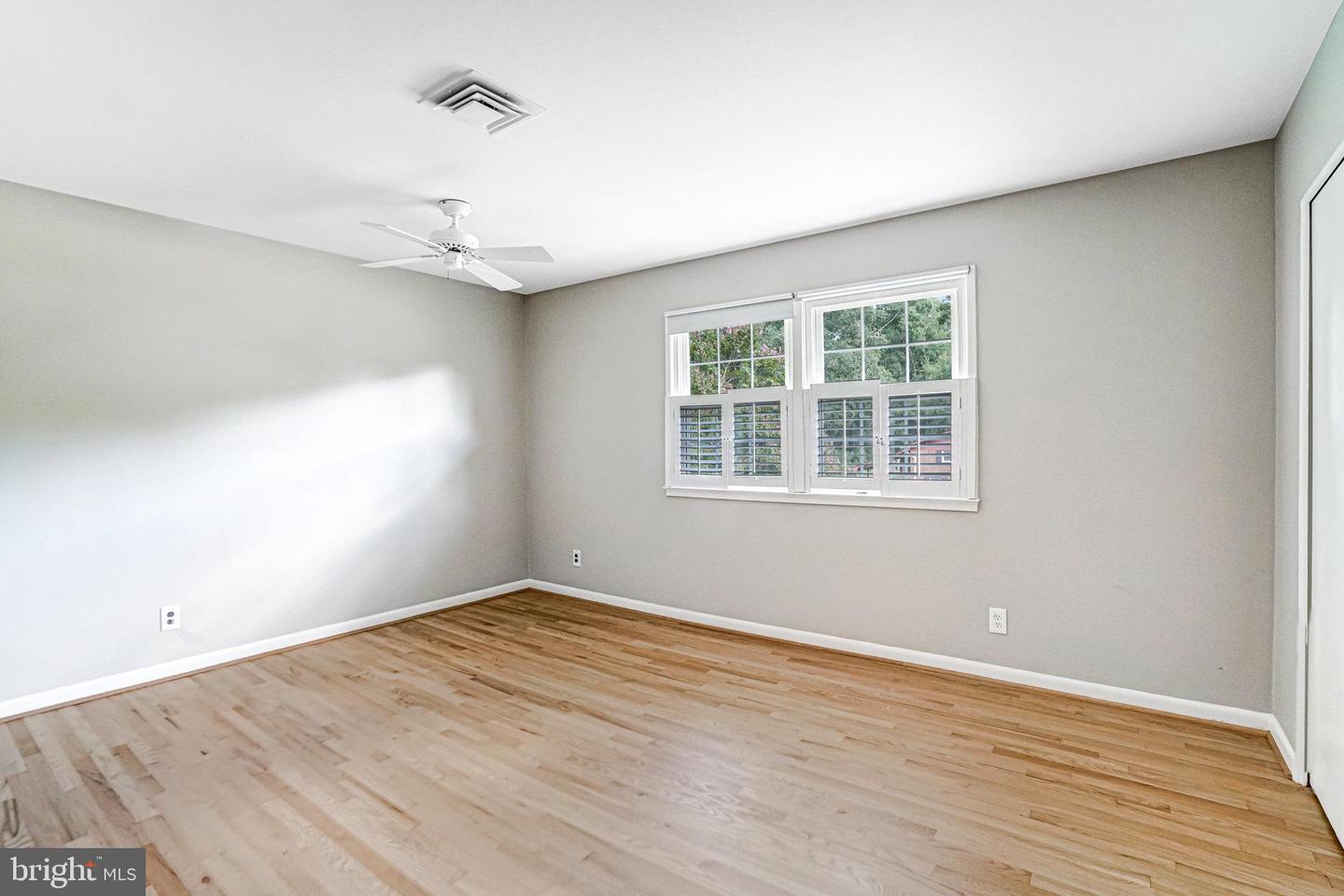 8402 CAMDEN ST, ALEXANDRIA, Virginia 22308, 4 Bedrooms Bedrooms, ,2 BathroomsBathrooms,Residential,For sale,8402 CAMDEN ST,VAFX2229364 MLS # VAFX2229364