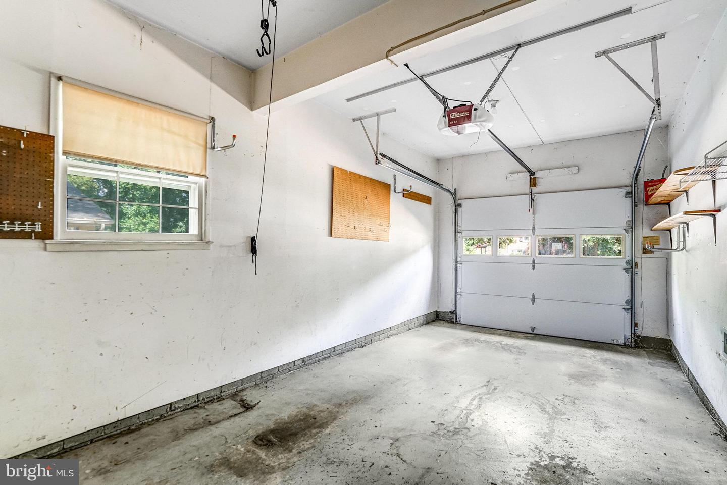 8402 CAMDEN ST, ALEXANDRIA, Virginia 22308, 4 Bedrooms Bedrooms, ,2 BathroomsBathrooms,Residential,For sale,8402 CAMDEN ST,VAFX2229364 MLS # VAFX2229364