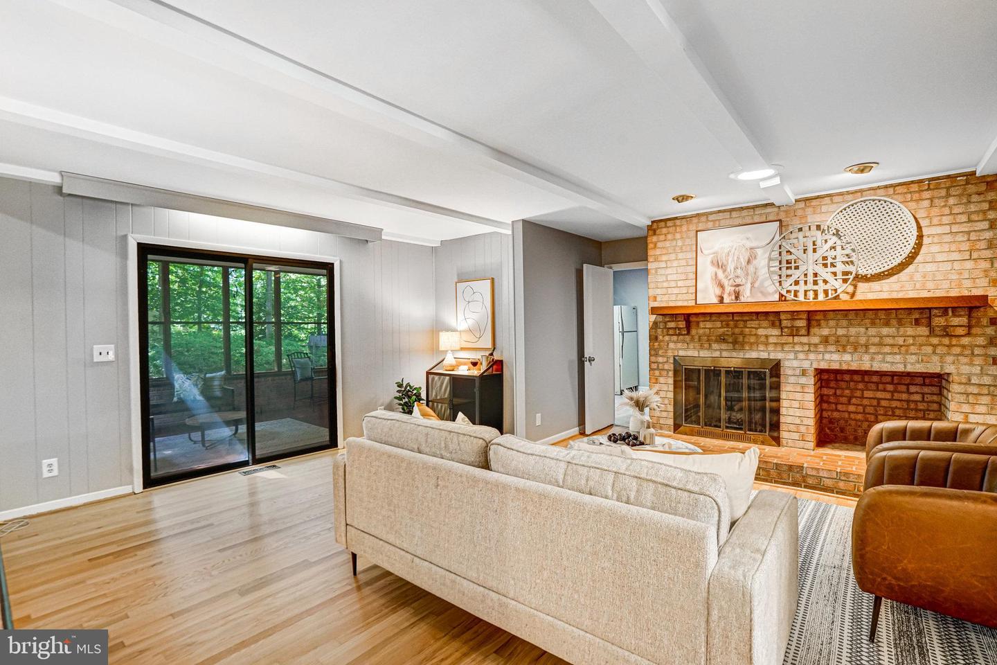 8402 CAMDEN ST, ALEXANDRIA, Virginia 22308, 4 Bedrooms Bedrooms, ,2 BathroomsBathrooms,Residential,For sale,8402 CAMDEN ST,VAFX2229364 MLS # VAFX2229364
