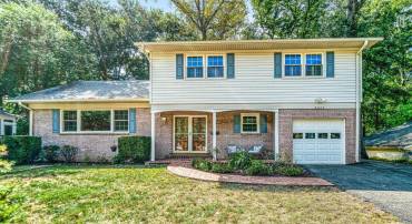 8402 CAMDEN ST, ALEXANDRIA, Virginia 22308, 4 Bedrooms Bedrooms, ,2 BathroomsBathrooms,Residential,For sale,8402 CAMDEN ST,VAFX2229364 MLS # VAFX2229364