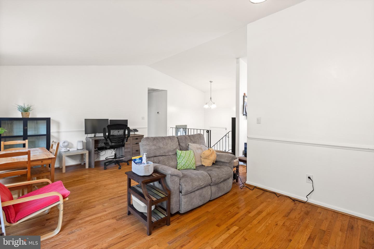 1328 APRIL WAY, HERNDON, Virginia 20170, 5 Bedrooms Bedrooms, ,3 BathroomsBathrooms,Residential,For sale,1328 APRIL WAY,VAFX2235044 MLS # VAFX2235044