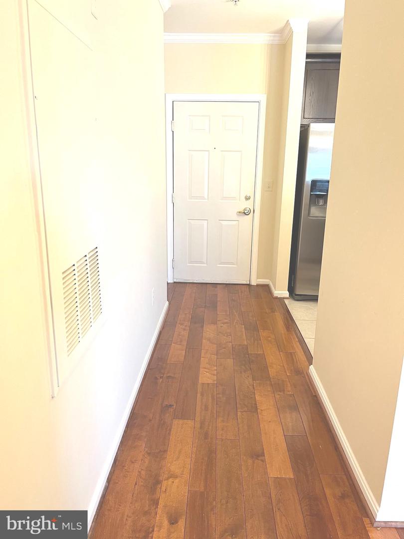 2720 BELLFOREST CT #201, VIENNA, Virginia 22180, 1 Bedroom Bedrooms, ,1 BathroomBathrooms,Residential,For sale,2720 BELLFOREST CT #201,VAFX2243982 MLS # VAFX2243982