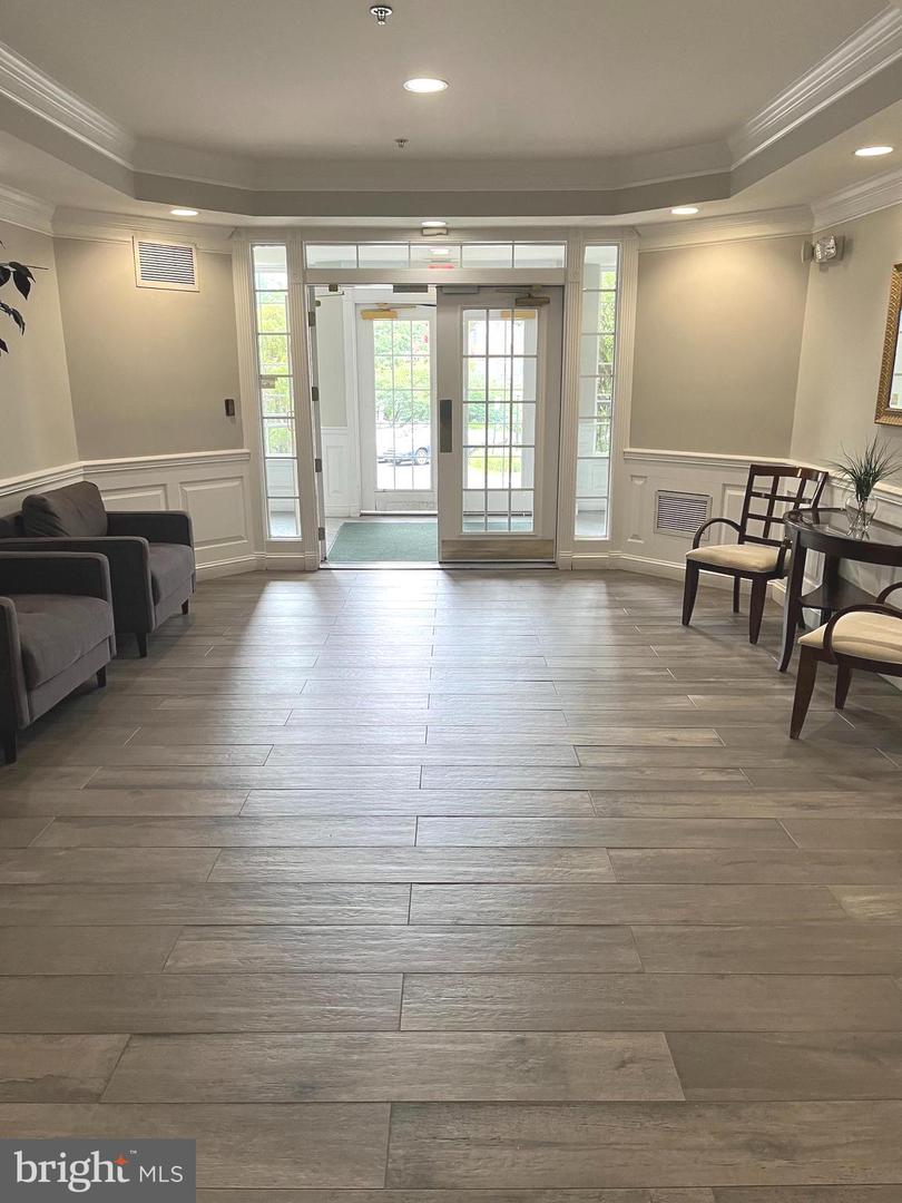 2720 BELLFOREST CT #201, VIENNA, Virginia 22180, 1 Bedroom Bedrooms, ,1 BathroomBathrooms,Residential,For sale,2720 BELLFOREST CT #201,VAFX2243982 MLS # VAFX2243982