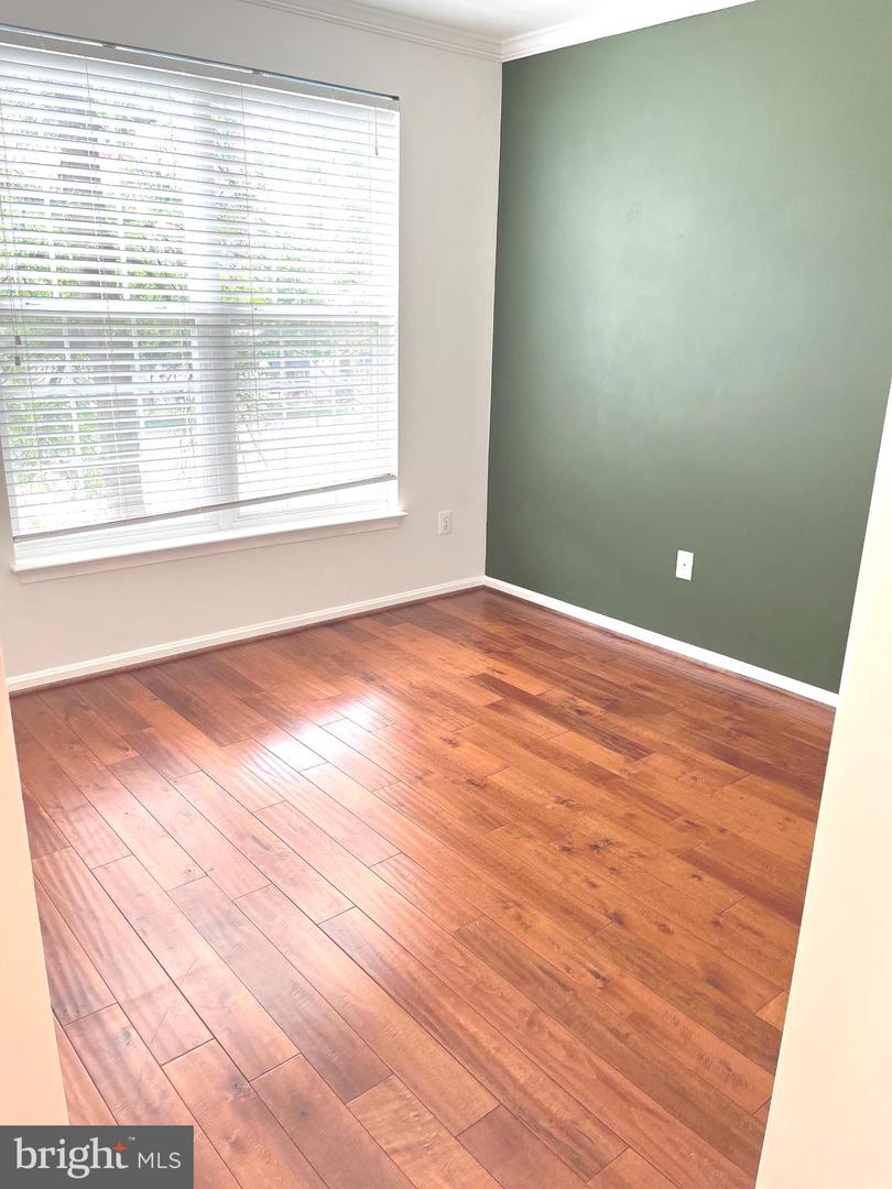 2720 BELLFOREST CT #201, VIENNA, Virginia 22180, 1 Bedroom Bedrooms, ,1 BathroomBathrooms,Residential,For sale,2720 BELLFOREST CT #201,VAFX2243982 MLS # VAFX2243982
