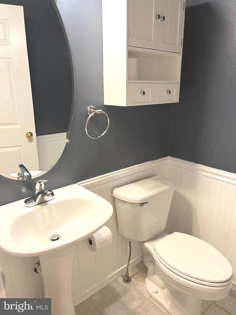 2720 BELLFOREST CT #201, VIENNA, Virginia 22180, 1 Bedroom Bedrooms, ,1 BathroomBathrooms,Residential,For sale,2720 BELLFOREST CT #201,VAFX2243982 MLS # VAFX2243982
