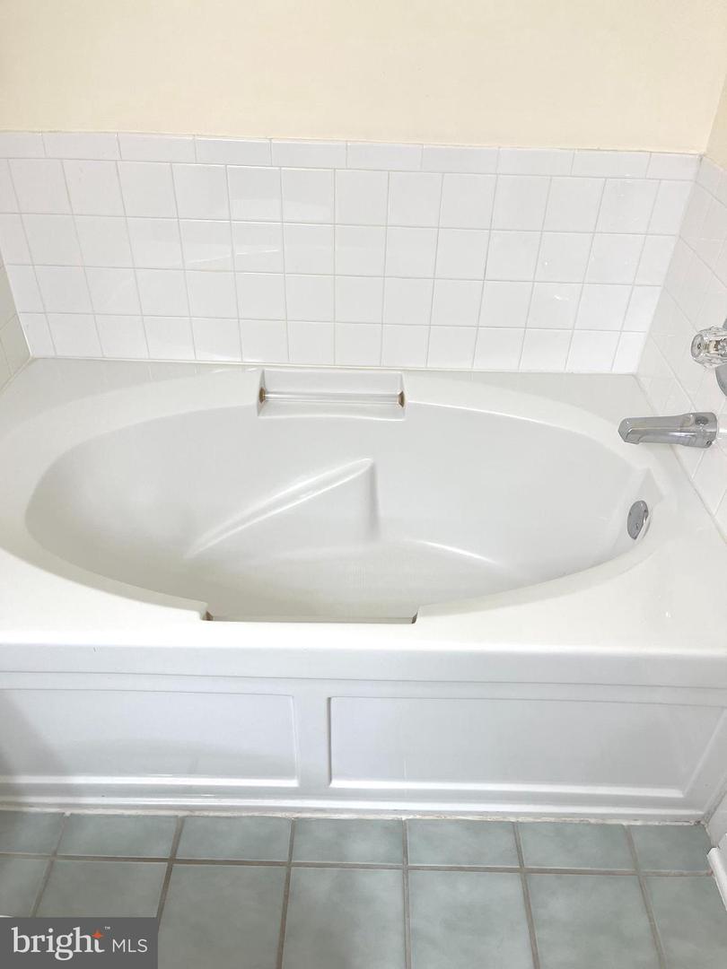 2720 BELLFOREST CT #201, VIENNA, Virginia 22180, 1 Bedroom Bedrooms, ,1 BathroomBathrooms,Residential,For sale,2720 BELLFOREST CT #201,VAFX2243982 MLS # VAFX2243982
