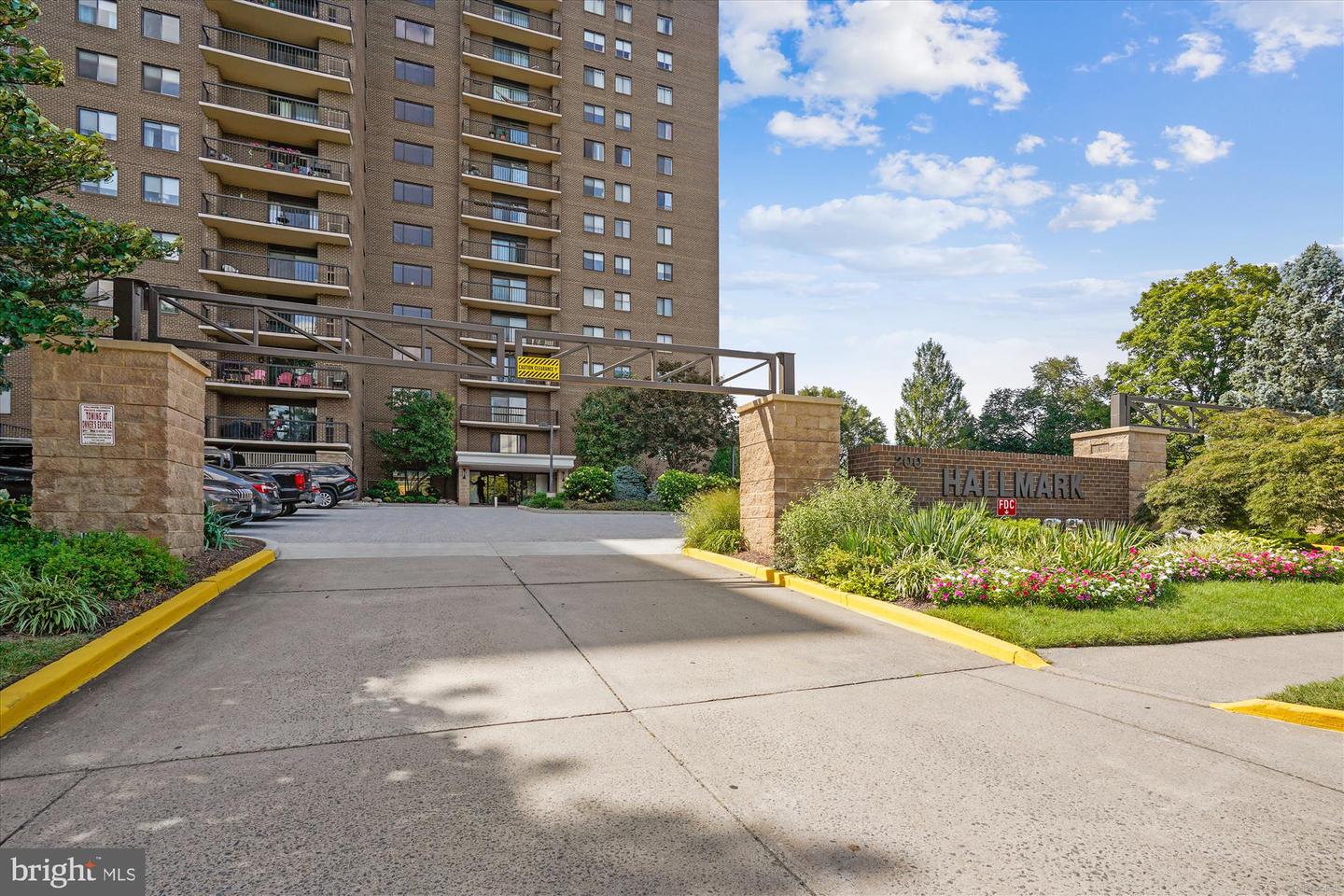 200 N PICKETT ST #108, ALEXANDRIA, Virginia 22304, 2 Bedrooms Bedrooms, ,2 BathroomsBathrooms,Residential,For sale,200 N PICKETT ST #108,VAAX2047004 MLS # VAAX2047004