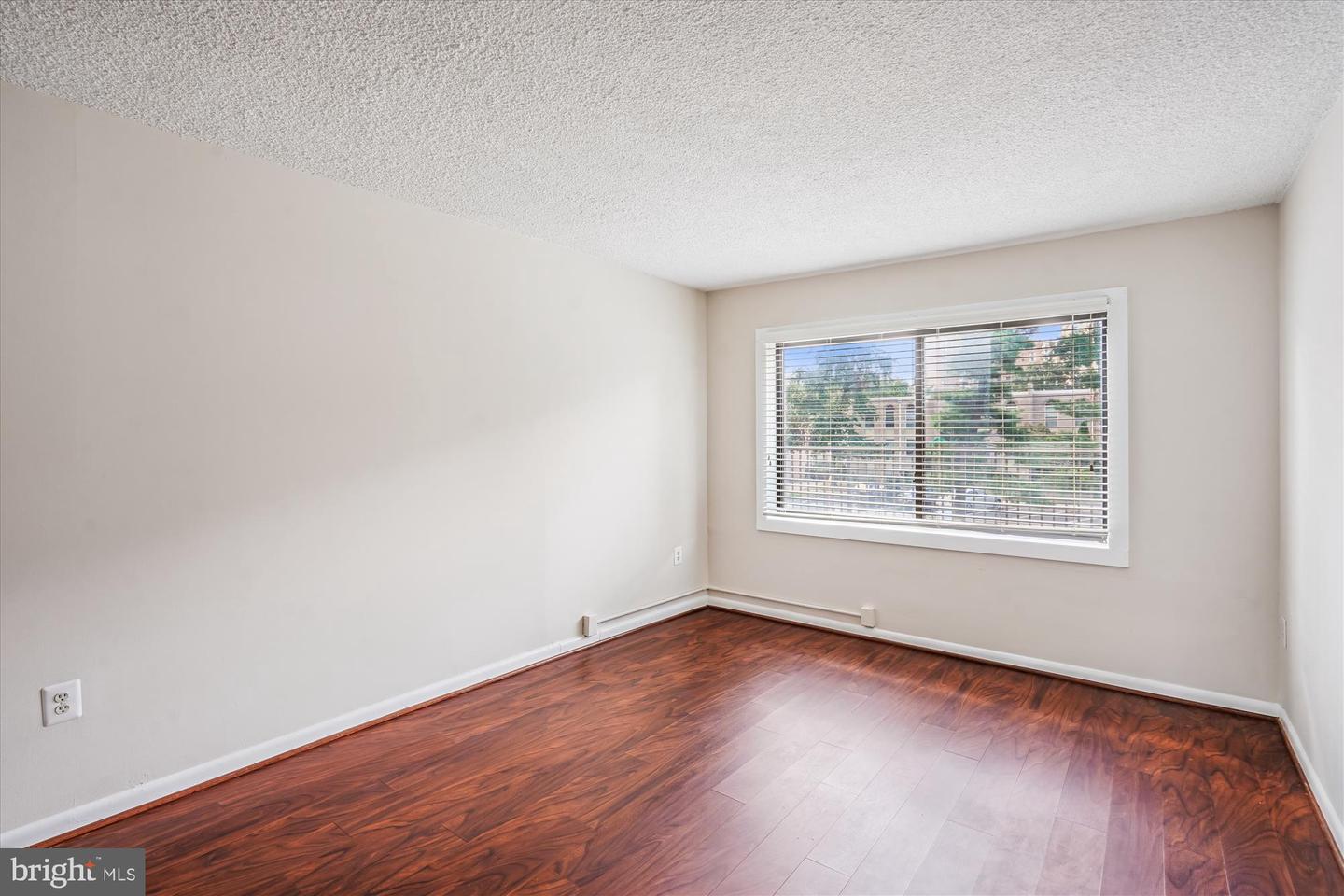 200 N PICKETT ST #108, ALEXANDRIA, Virginia 22304, 2 Bedrooms Bedrooms, ,2 BathroomsBathrooms,Residential,For sale,200 N PICKETT ST #108,VAAX2047004 MLS # VAAX2047004