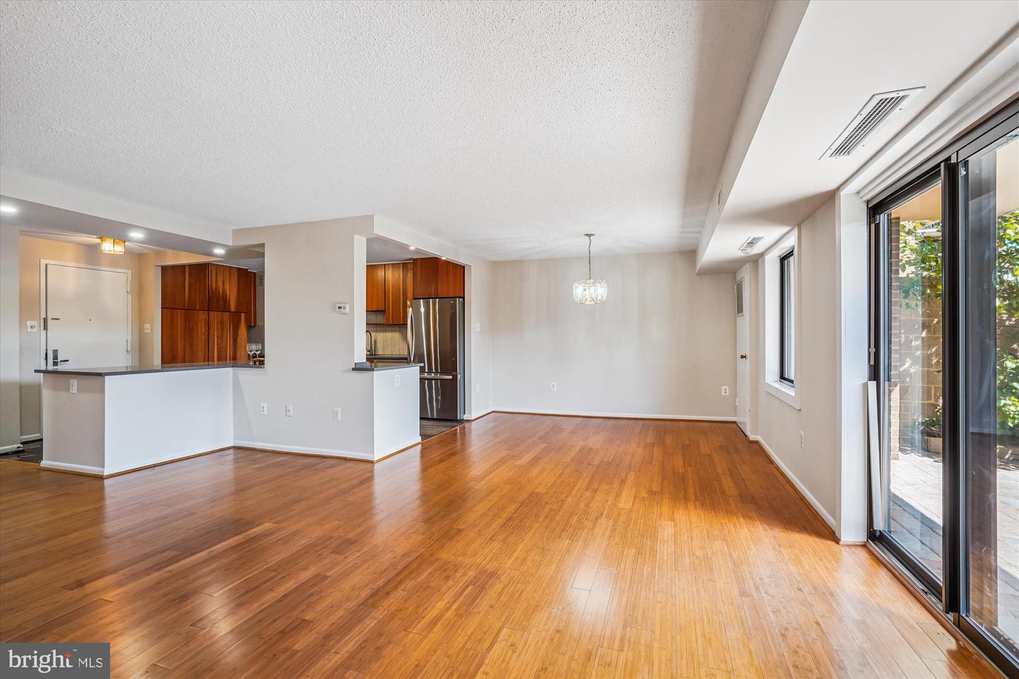 200 N PICKETT ST #108, ALEXANDRIA, Virginia 22304, 2 Bedrooms Bedrooms, ,2 BathroomsBathrooms,Residential,For sale,200 N PICKETT ST #108,VAAX2047004 MLS # VAAX2047004