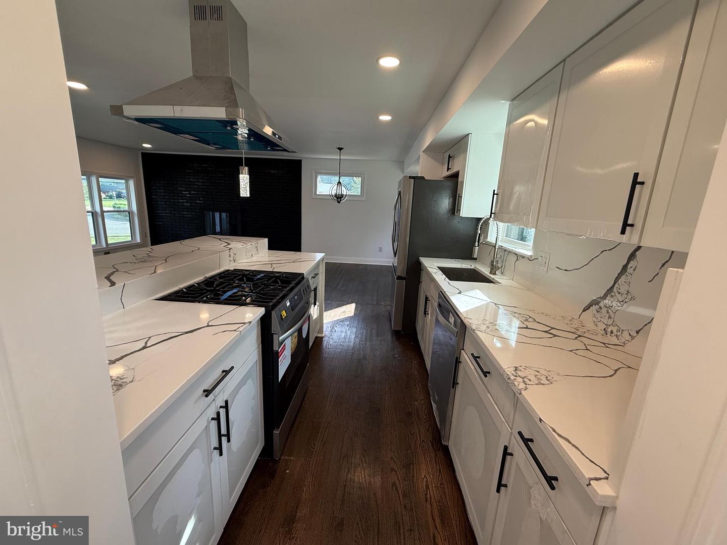 4722 BRISTOW DR, ANNANDALE, Virginia 22003, 4 Bedrooms Bedrooms, 4 Rooms Rooms,3 BathroomsBathrooms,Residential,For sale,4722 BRISTOW DR,VAFX2252912 MLS # VAFX2252912