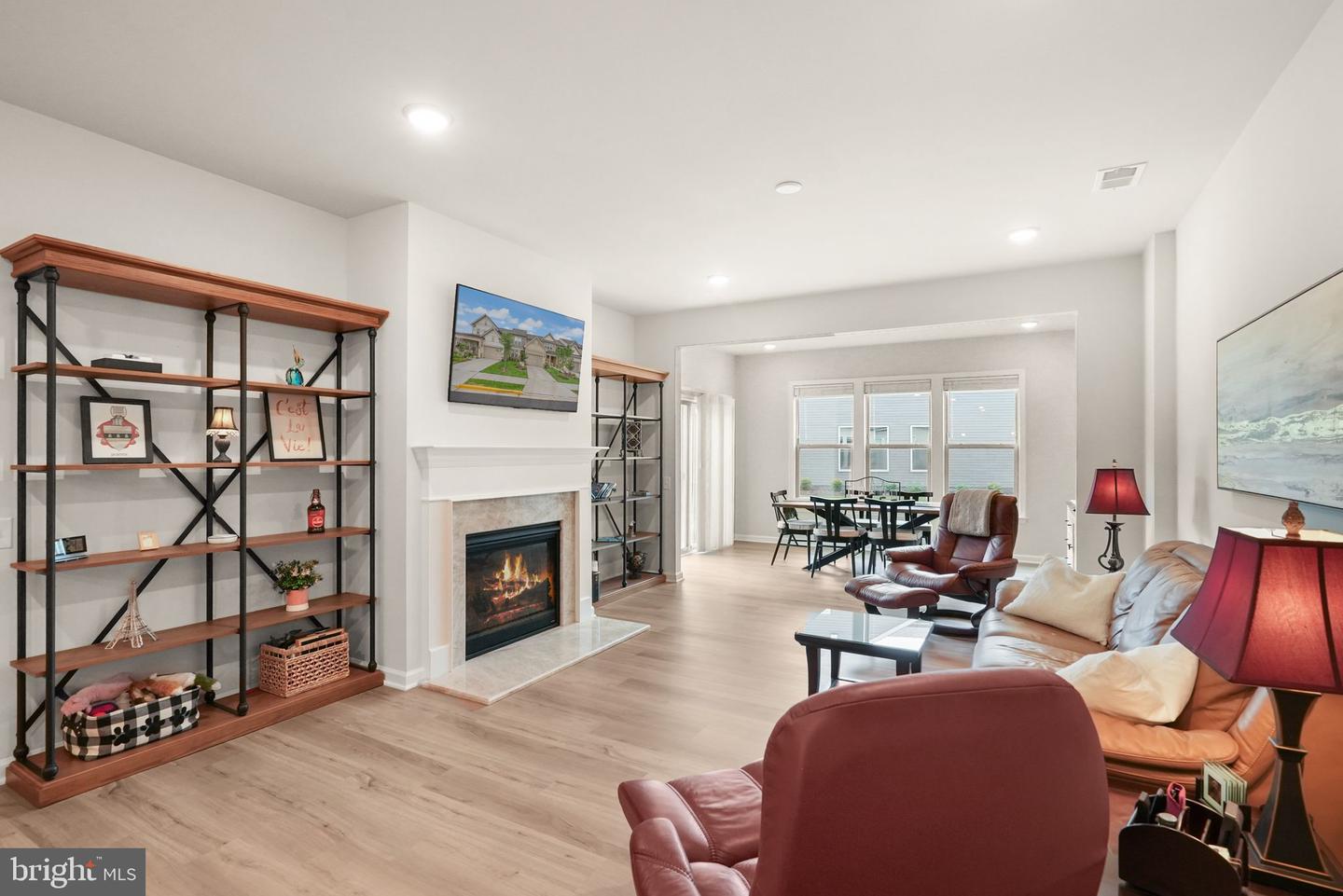 15524 MARIGOLD FALLS LN, HAYMARKET, Virginia 20169, 3 Bedrooms Bedrooms, ,3 BathroomsBathrooms,Residential,For sale,15524 MARIGOLD FALLS LN,VAPW2098518 MLS # VAPW2098518