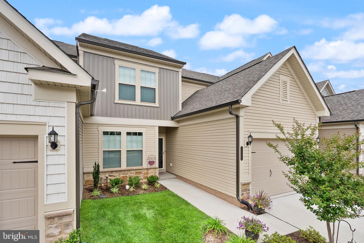 15524 MARIGOLD FALLS LN, HAYMARKET, Virginia 20169, 3 Bedrooms Bedrooms, ,3 BathroomsBathrooms,Residential,For sale,15524 MARIGOLD FALLS LN,VAPW2098518 MLS # VAPW2098518