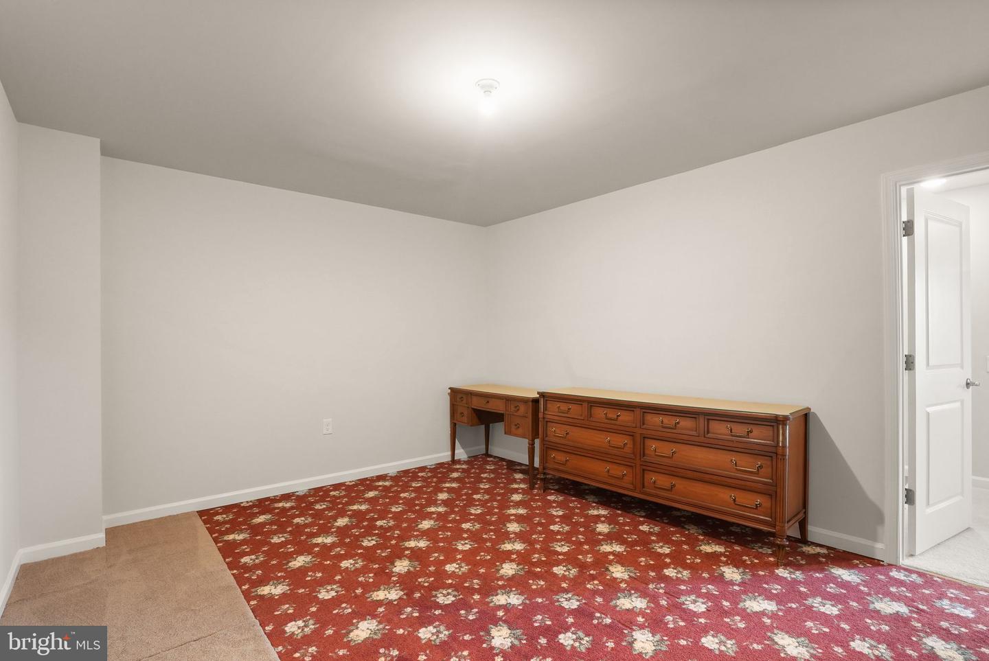 15524 MARIGOLD FALLS LN, HAYMARKET, Virginia 20169, 3 Bedrooms Bedrooms, ,3 BathroomsBathrooms,Residential,For sale,15524 MARIGOLD FALLS LN,VAPW2098518 MLS # VAPW2098518