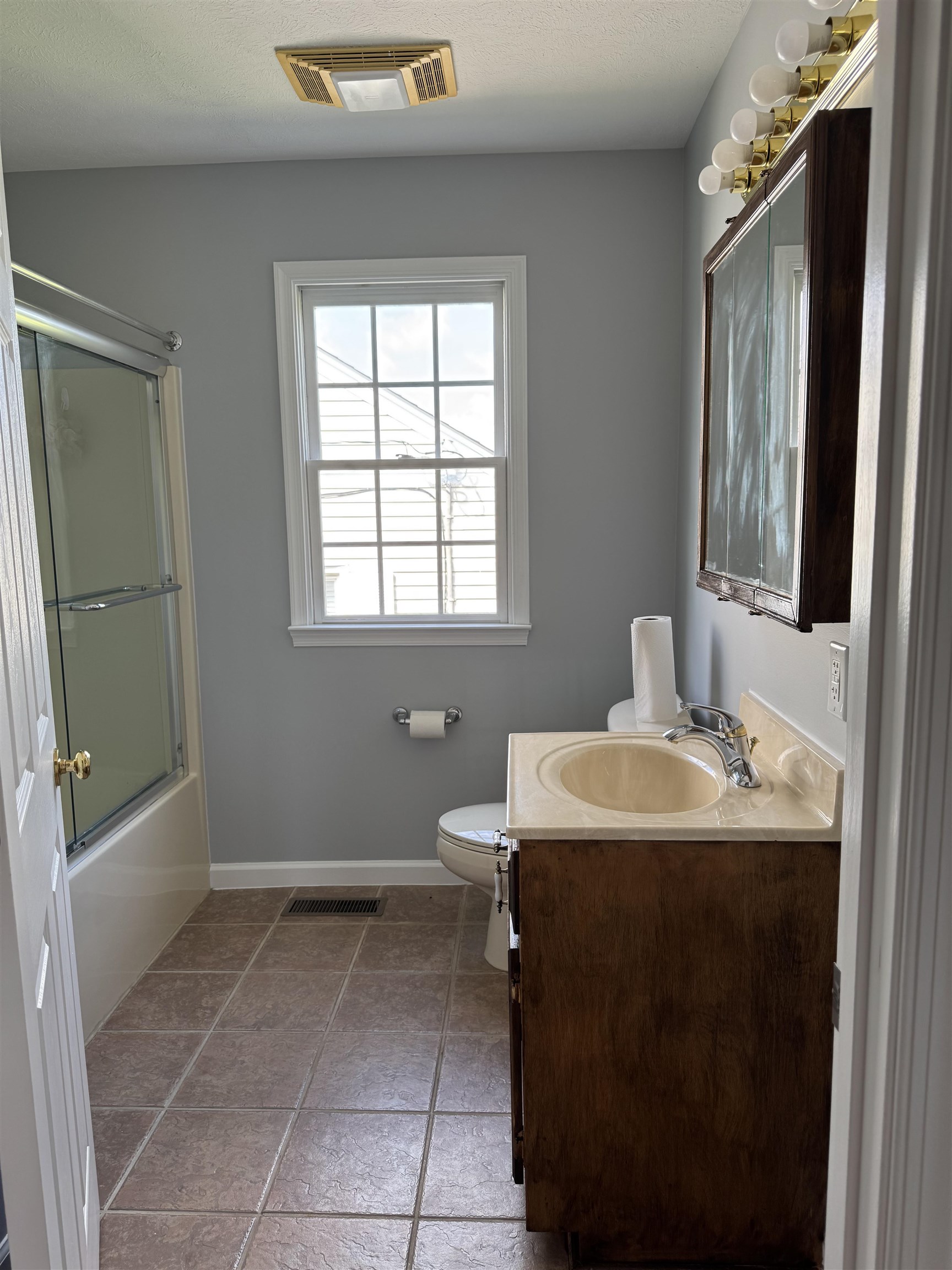 52 SUNSET BLVD, STAUNTON, Virginia 24401, 5 Bedrooms Bedrooms, ,3 BathroomsBathrooms,Residential,52 SUNSET BLVD,667476 MLS # 667476