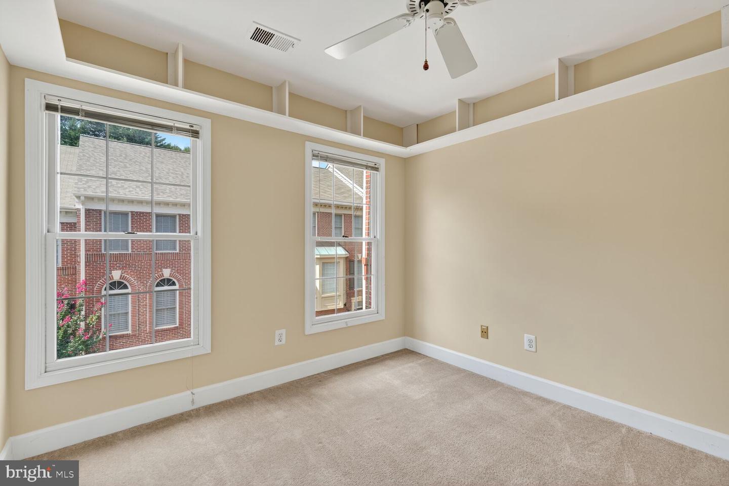 4627 KNIGHT PL, ALEXANDRIA, Virginia 22311, 3 Bedrooms Bedrooms, ,2 BathroomsBathrooms,Residential,For sale,4627 KNIGHT PL,VAAX2047208 MLS # VAAX2047208