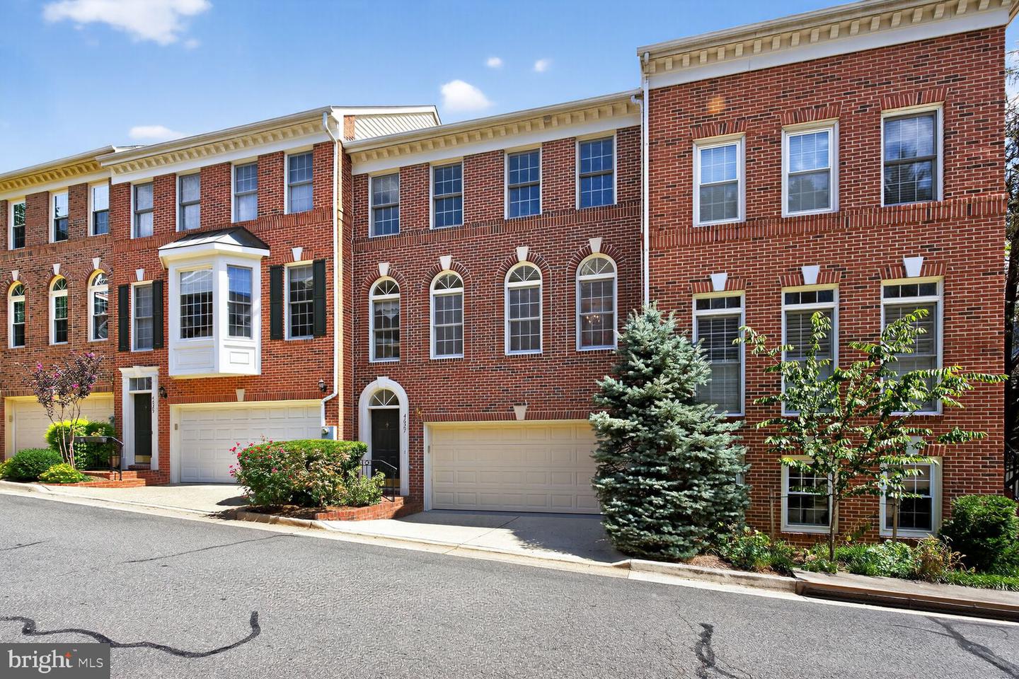 4627 KNIGHT PL, ALEXANDRIA, Virginia 22311, 3 Bedrooms Bedrooms, ,2 BathroomsBathrooms,Residential,For sale,4627 KNIGHT PL,VAAX2047208 MLS # VAAX2047208
