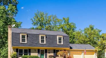 1217 BRADFIELD DR SW, LEESBURG, Virginia 20175, 4 Bedrooms Bedrooms, ,2 BathroomsBathrooms,Residential,For sale,1217 BRADFIELD DR SW,VALO2102108 MLS # VALO2102108