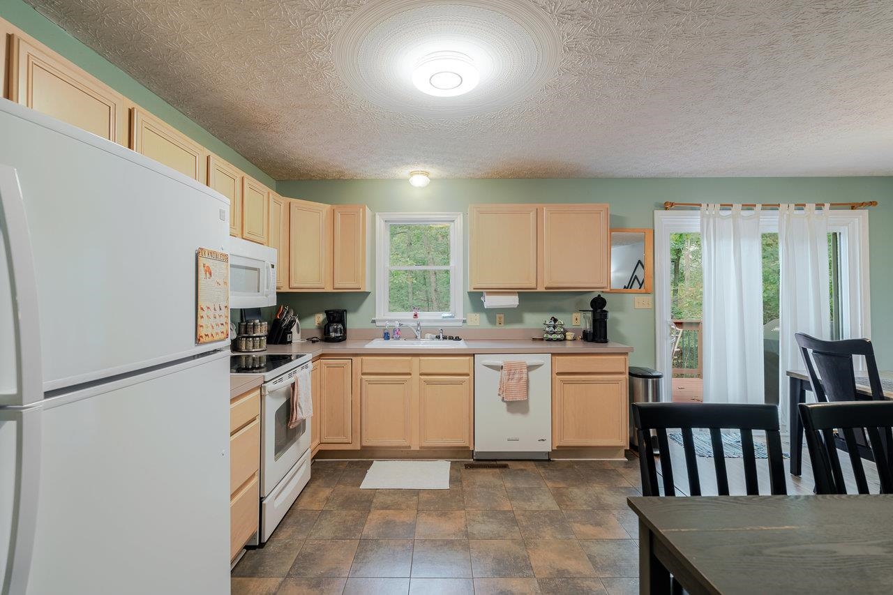 240 RED FOX CT, MCGAHEYSVILLE, Virginia 22840, 3 Bedrooms Bedrooms, ,2 BathroomsBathrooms,Residential,240 RED FOX CT,668434 MLS # 668434