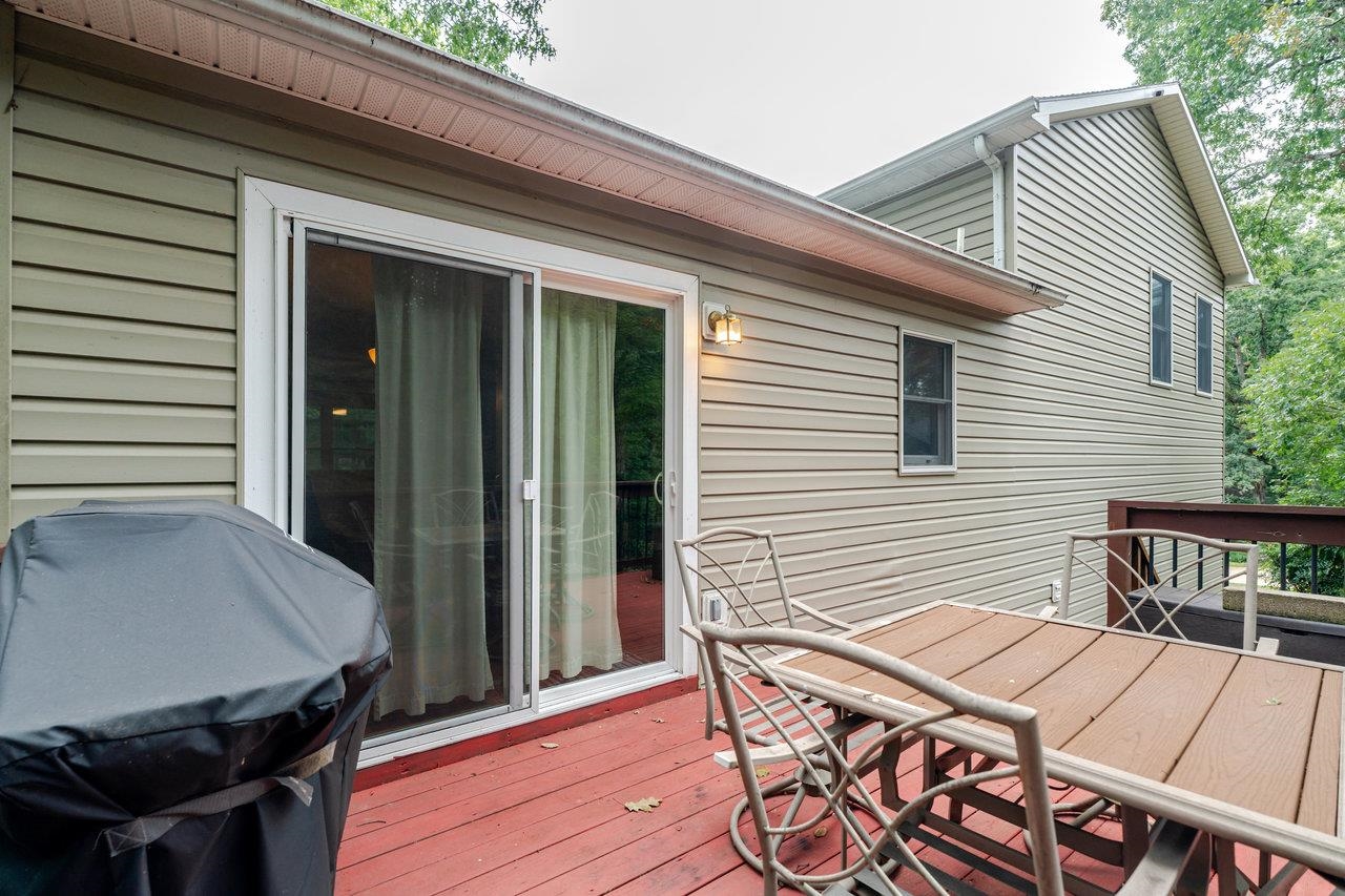 240 RED FOX CT, MCGAHEYSVILLE, Virginia 22840, 3 Bedrooms Bedrooms, ,2 BathroomsBathrooms,Residential,240 RED FOX CT,668434 MLS # 668434