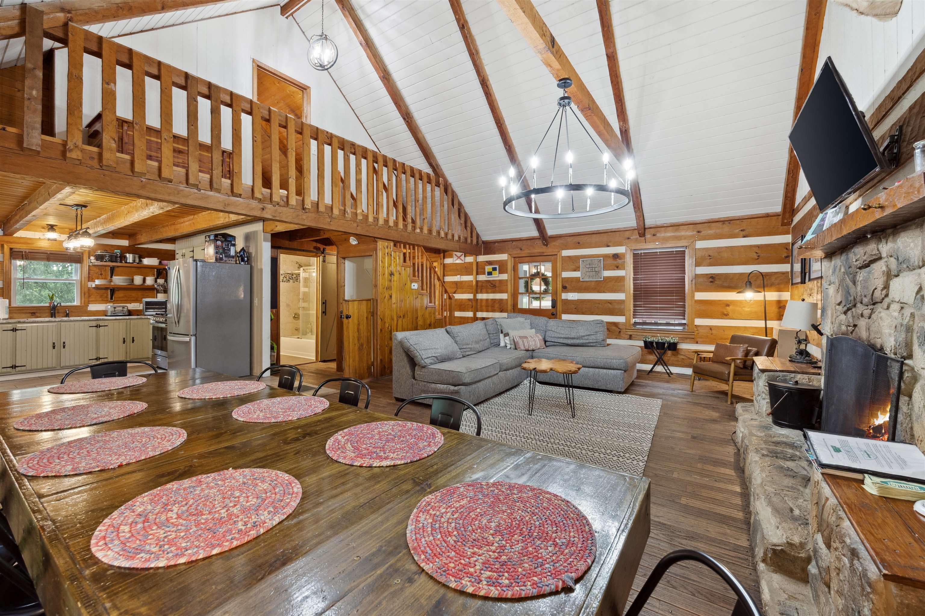711 INDIAN CAMP TRL, MAURERTOWN, Virginia 22644, 5 Bedrooms Bedrooms, ,3 BathroomsBathrooms,Residential,Lazy Bear Lodge,711 INDIAN CAMP TRL,668438 MLS # 668438