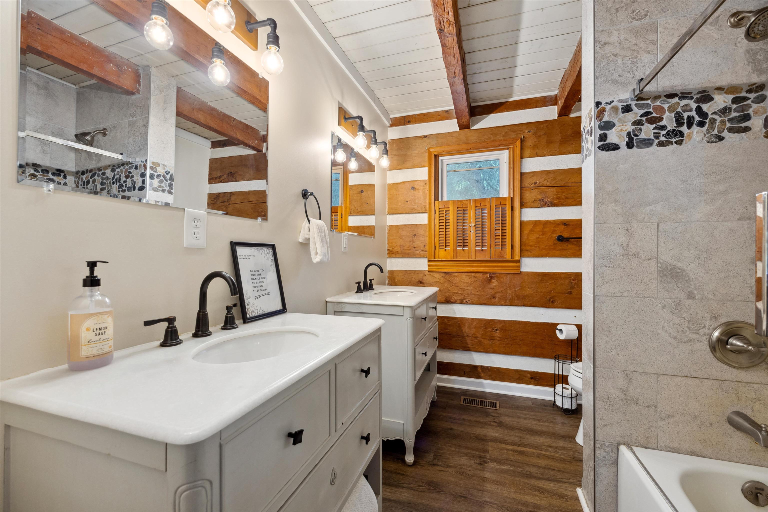 711 INDIAN CAMP TRL, MAURERTOWN, Virginia 22644, 5 Bedrooms Bedrooms, ,3 BathroomsBathrooms,Residential,Lazy Bear Lodge,711 INDIAN CAMP TRL,668438 MLS # 668438