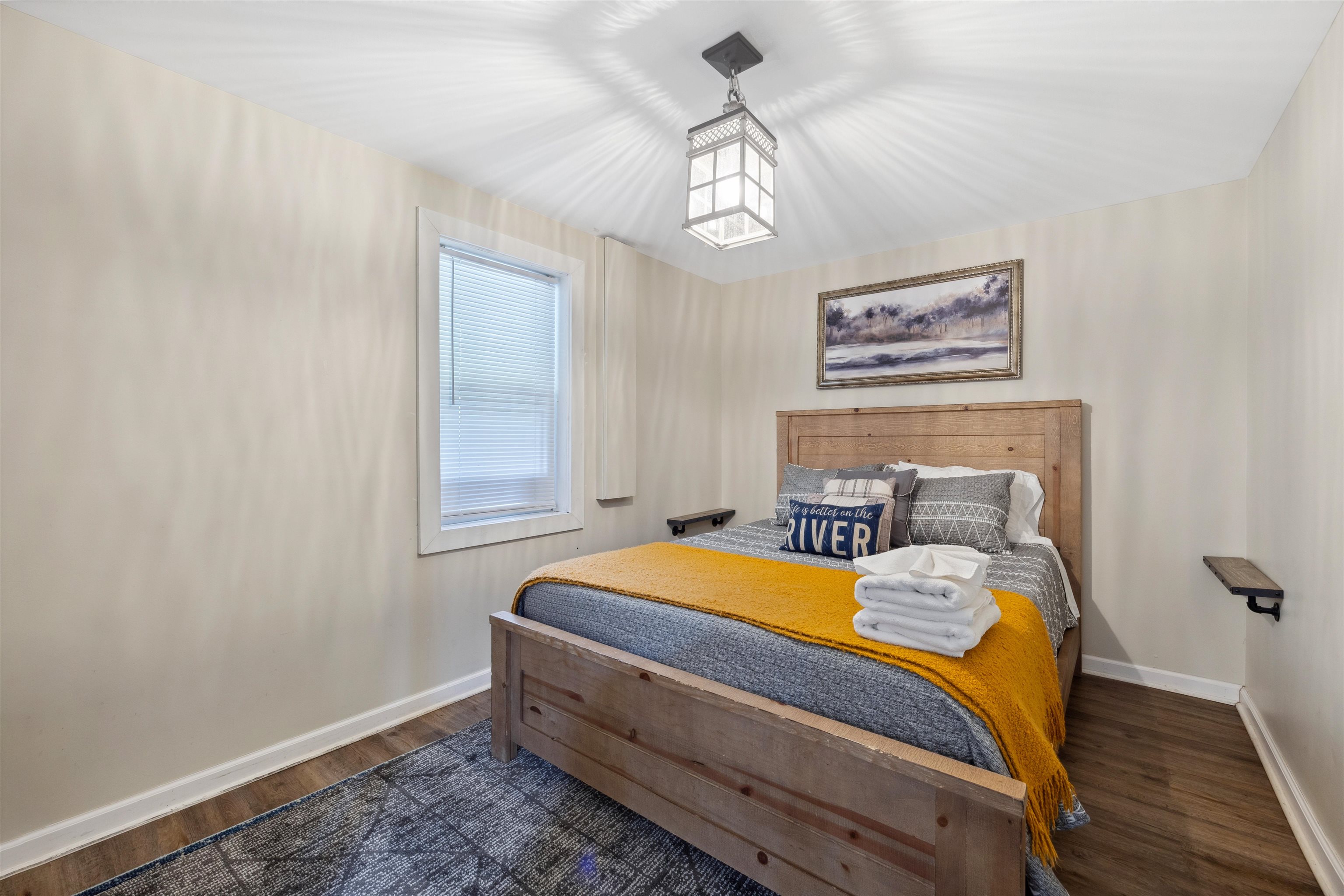 711 INDIAN CAMP TRL, MAURERTOWN, Virginia 22644, 5 Bedrooms Bedrooms, ,3 BathroomsBathrooms,Residential,Lazy Bear Lodge,711 INDIAN CAMP TRL,668438 MLS # 668438