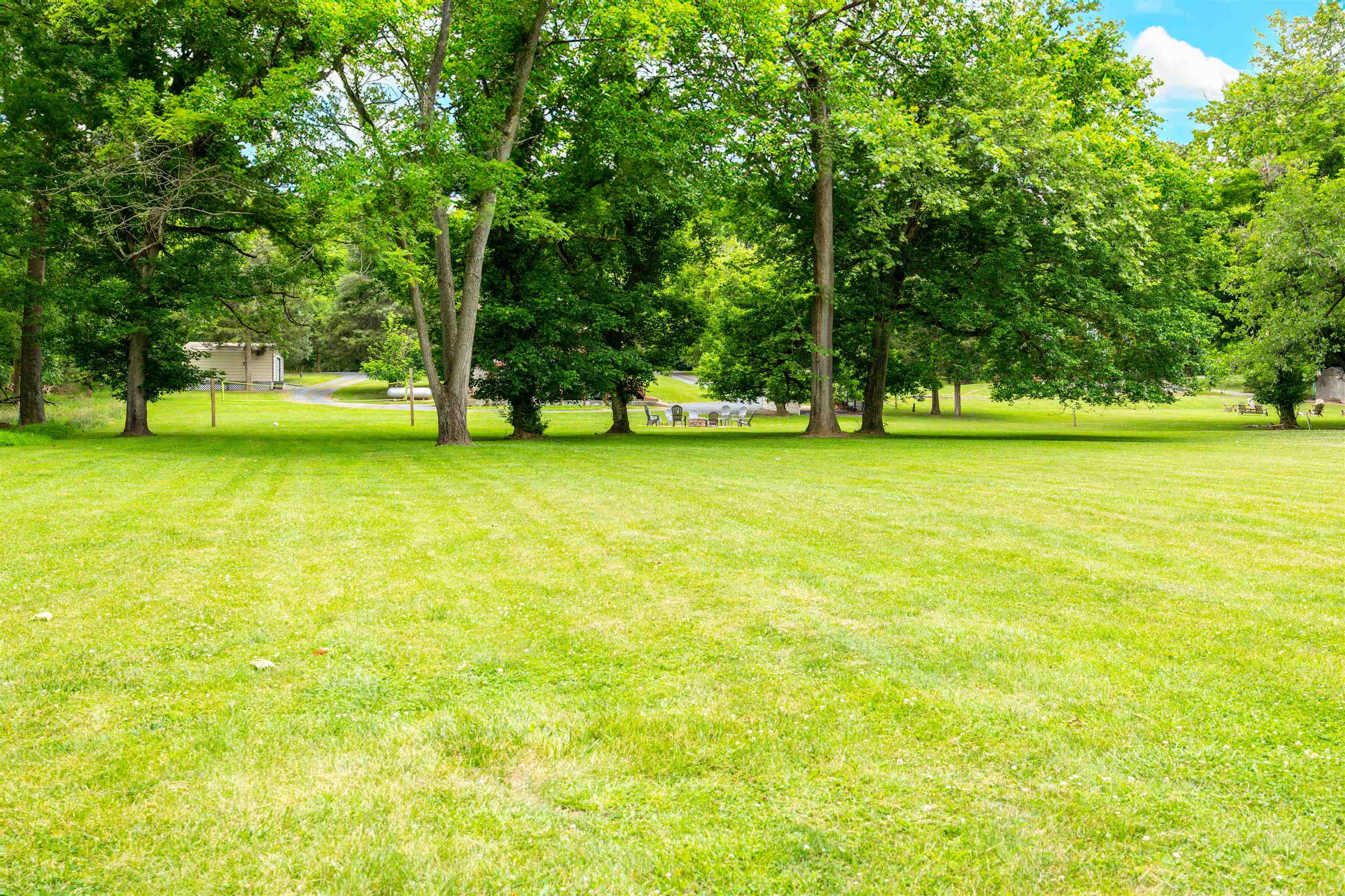 711 INDIAN CAMP TRL, MAURERTOWN, Virginia 22644, 5 Bedrooms Bedrooms, ,3 BathroomsBathrooms,Residential,Lazy Bear Lodge,711 INDIAN CAMP TRL,668438 MLS # 668438