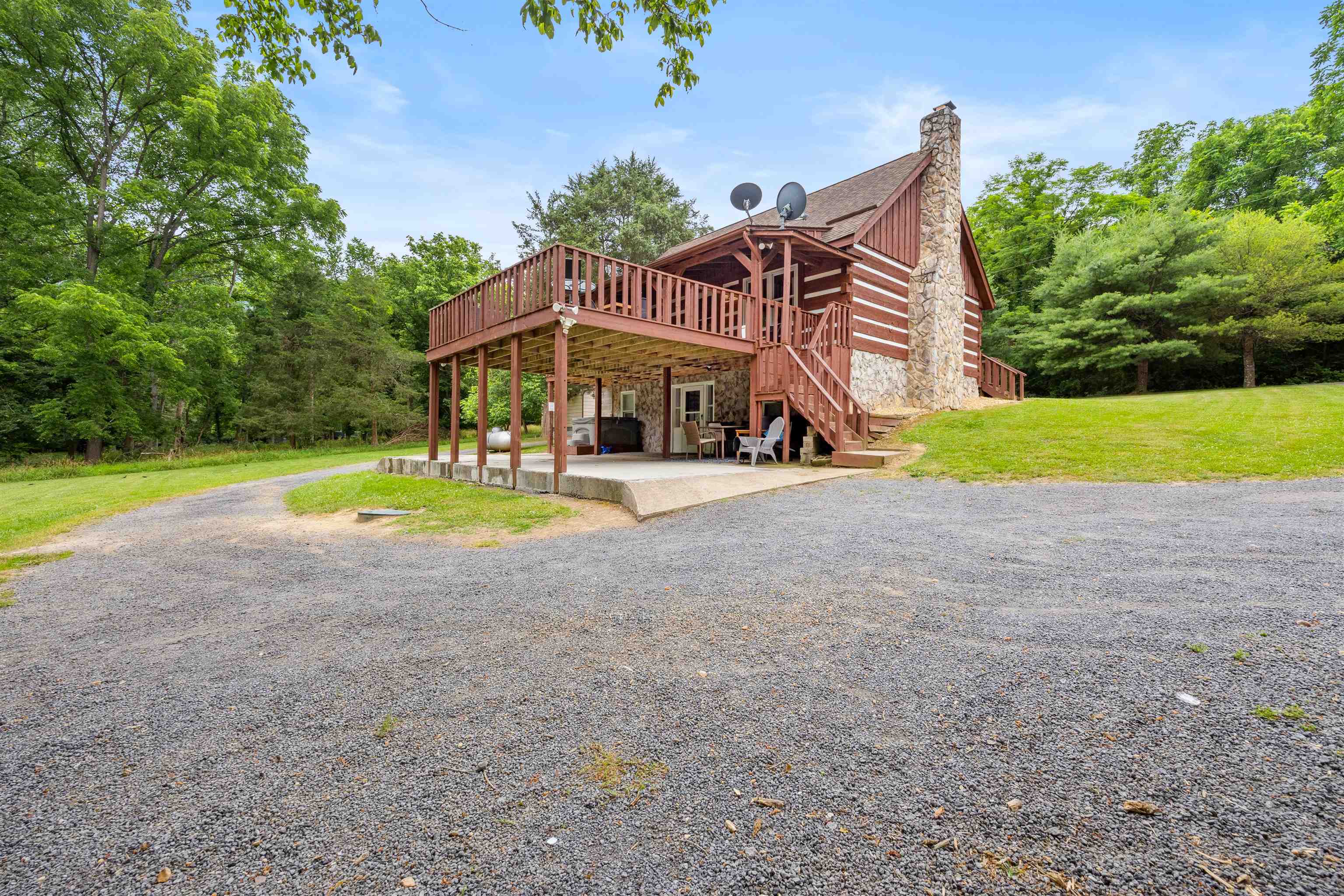 711 INDIAN CAMP TRL, MAURERTOWN, Virginia 22644, 5 Bedrooms Bedrooms, ,3 BathroomsBathrooms,Residential,Lazy Bear Lodge,711 INDIAN CAMP TRL,668438 MLS # 668438