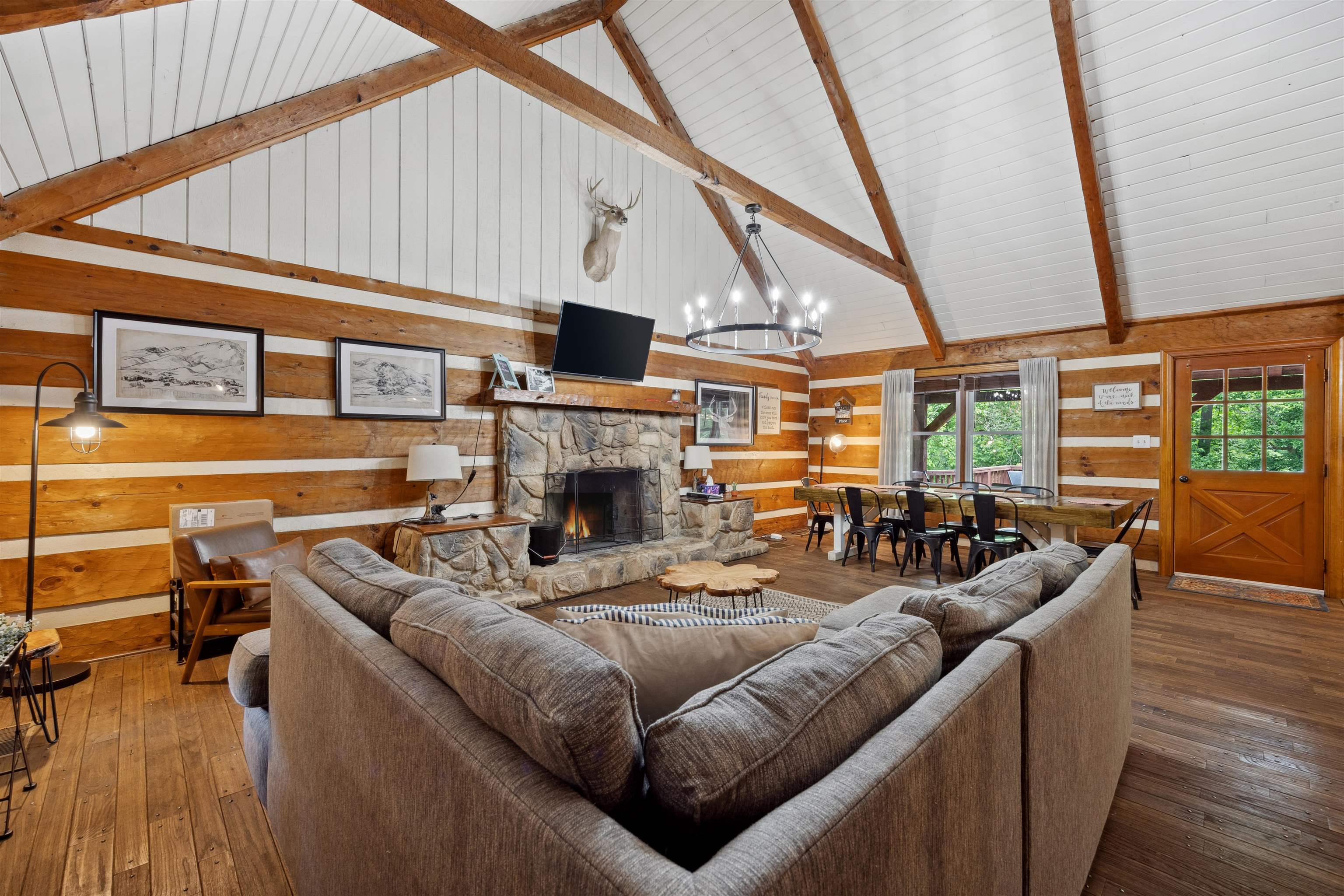 711 INDIAN CAMP TRL, MAURERTOWN, Virginia 22644, 5 Bedrooms Bedrooms, ,3 BathroomsBathrooms,Residential,Lazy Bear Lodge,711 INDIAN CAMP TRL,668438 MLS # 668438