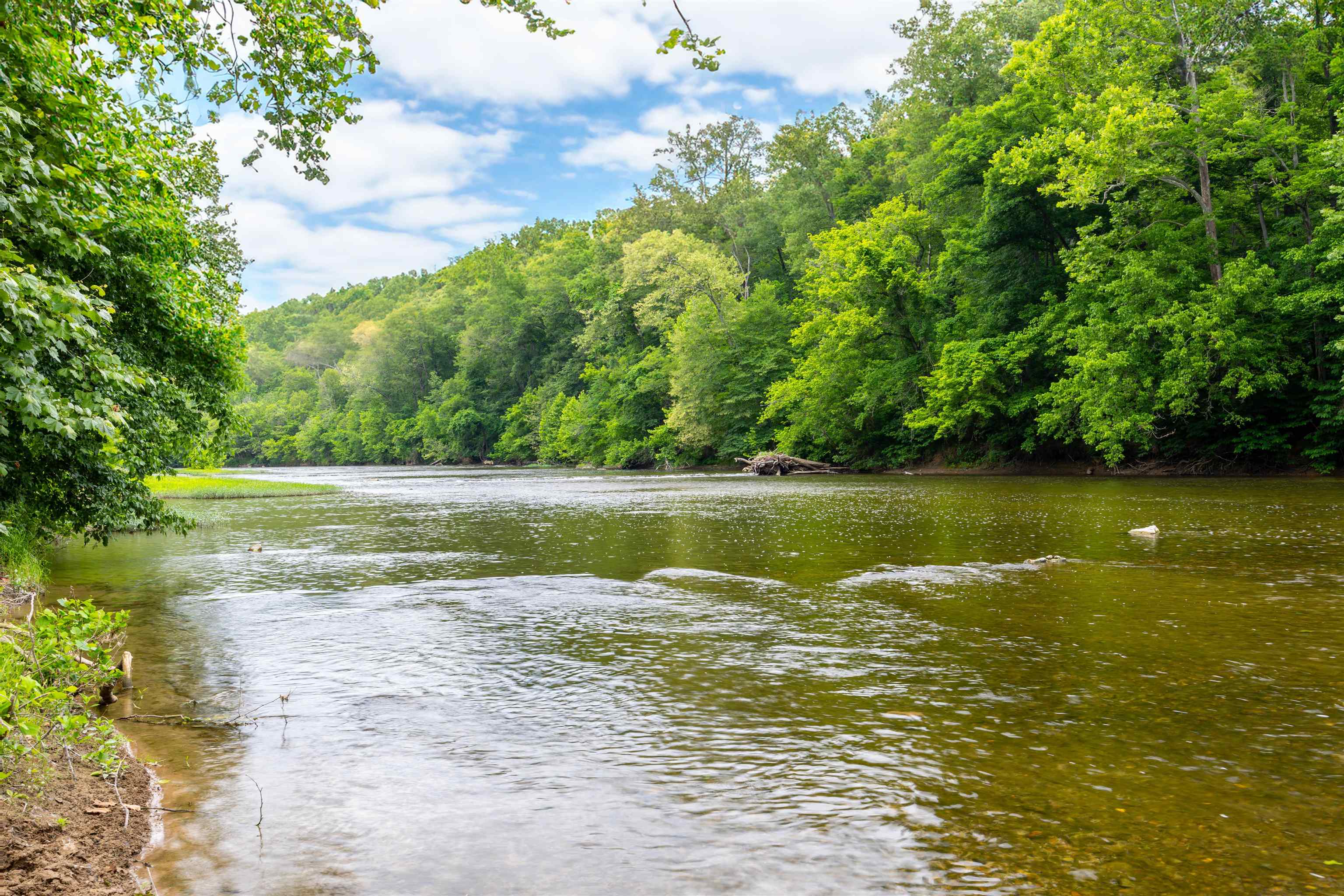 711 INDIAN CAMP TRL, MAURERTOWN, Virginia 22644, 5 Bedrooms Bedrooms, ,3 BathroomsBathrooms,Residential,Lazy Bear Lodge,711 INDIAN CAMP TRL,668438 MLS # 668438