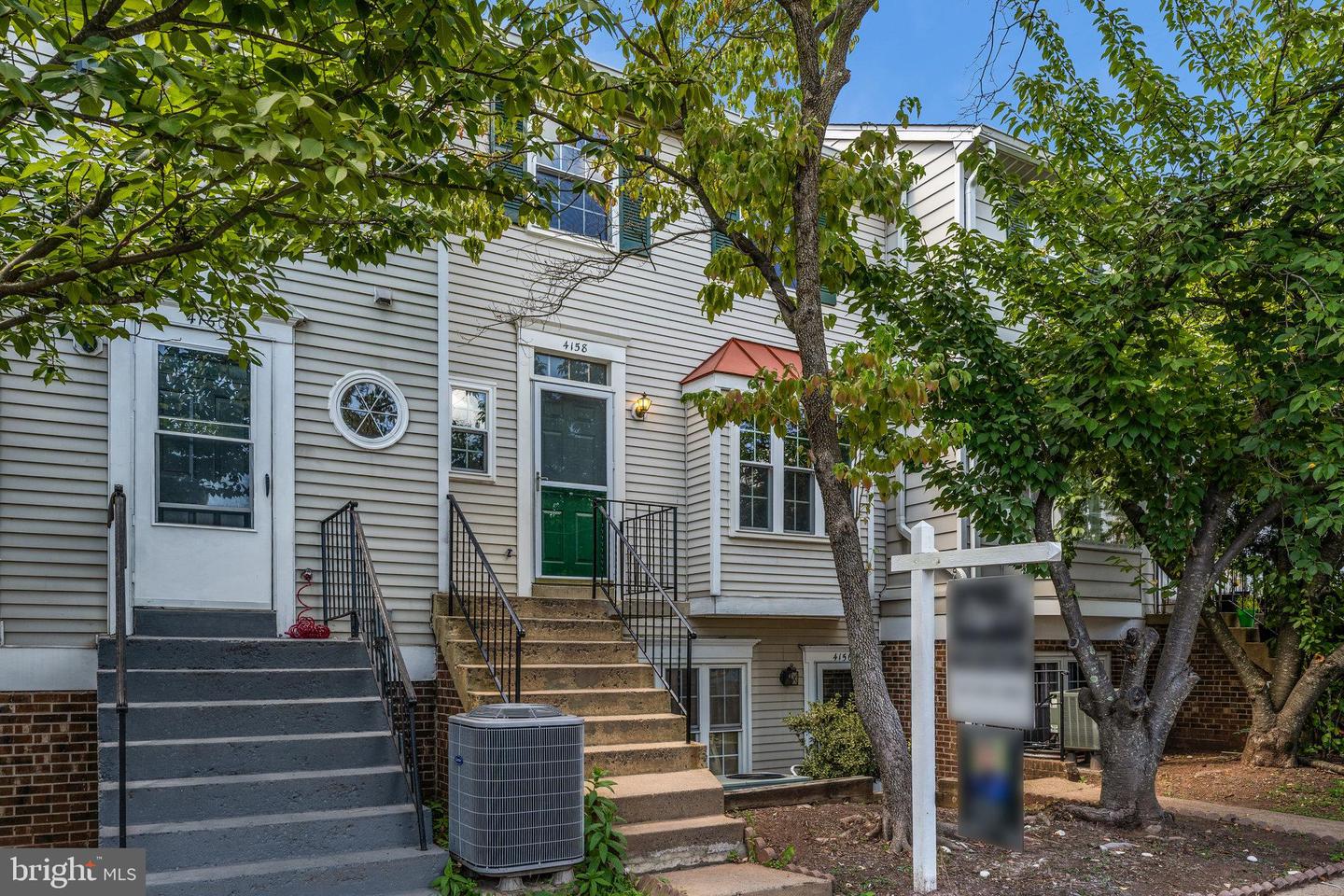 4158 PLEASANT MEADOW CT #108D, CHANTILLY, Virginia 20151, 3 Bedrooms Bedrooms, ,2 BathroomsBathrooms,Residential,For sale,4158 PLEASANT MEADOW CT #108D,VAFX2255784 MLS # VAFX2255784