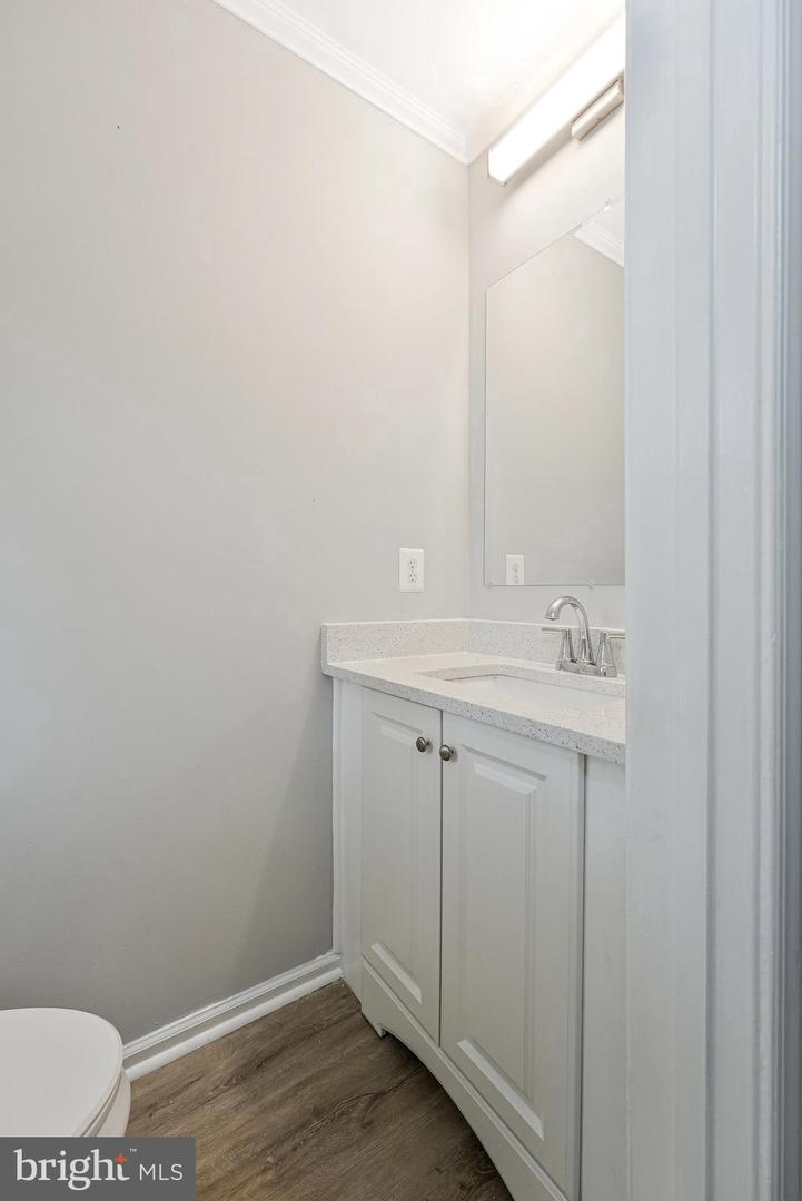 4158 PLEASANT MEADOW CT #108D, CHANTILLY, Virginia 20151, 3 Bedrooms Bedrooms, ,2 BathroomsBathrooms,Residential,For sale,4158 PLEASANT MEADOW CT #108D,VAFX2255784 MLS # VAFX2255784