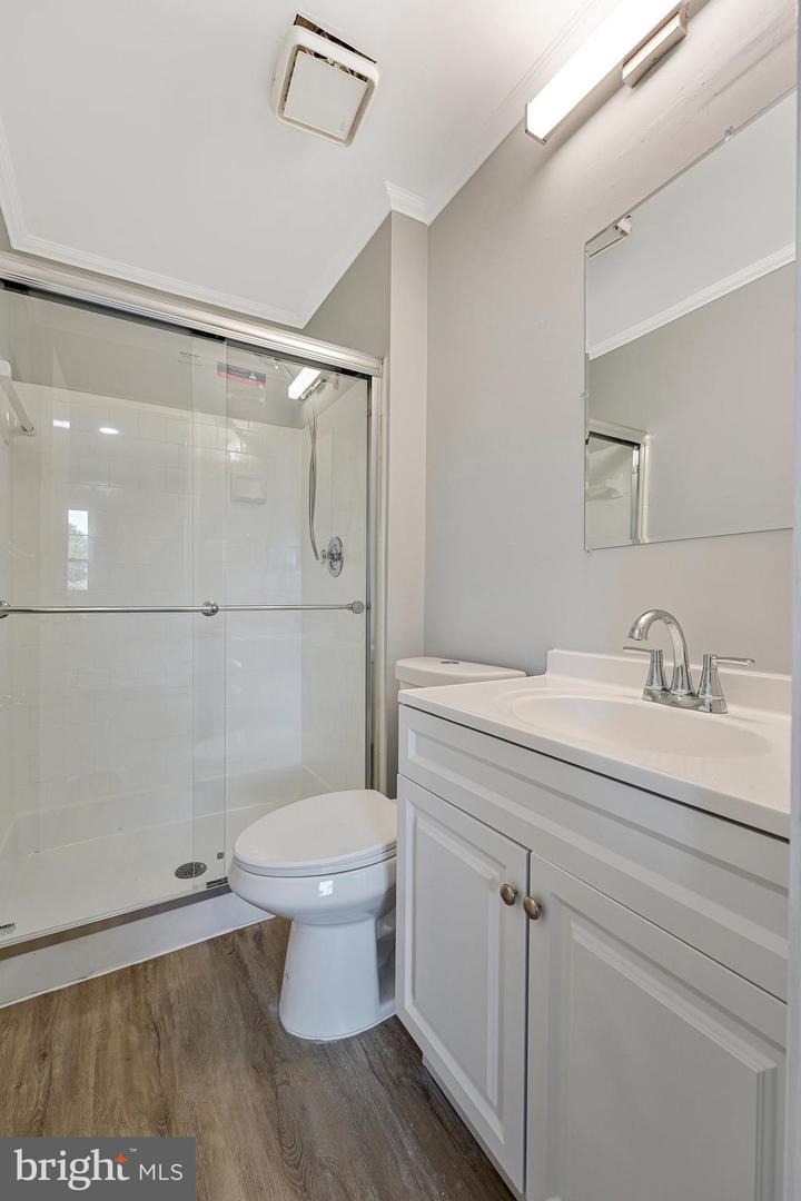 4158 PLEASANT MEADOW CT #108D, CHANTILLY, Virginia 20151, 3 Bedrooms Bedrooms, ,2 BathroomsBathrooms,Residential,For sale,4158 PLEASANT MEADOW CT #108D,VAFX2255784 MLS # VAFX2255784