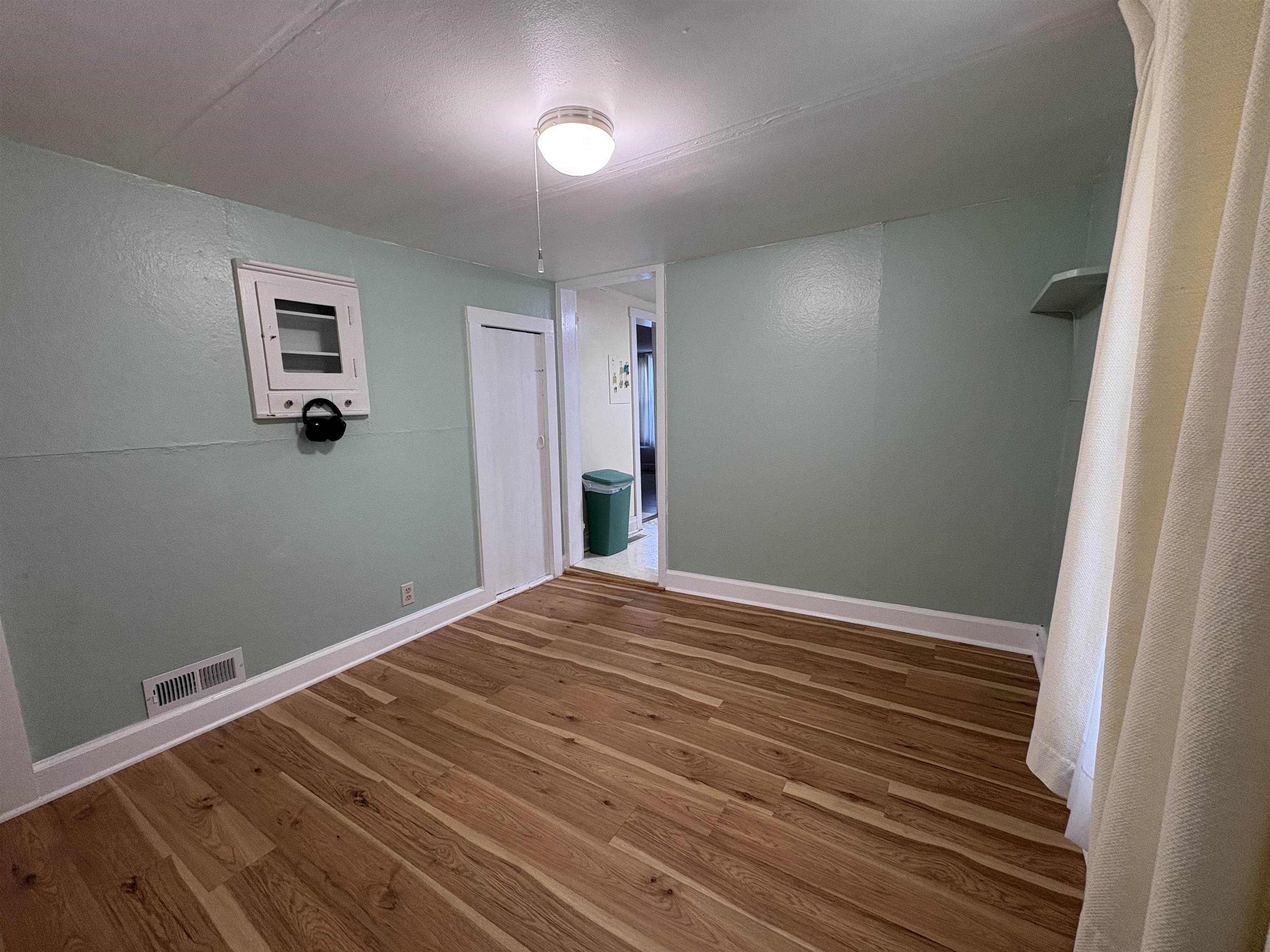 1831 BARRENRIDGE RD, STAUNTON, Virginia 24401, 3 Bedrooms Bedrooms, ,1 BathroomBathrooms,Residential,1831 BARRENRIDGE RD,668442 MLS # 668442