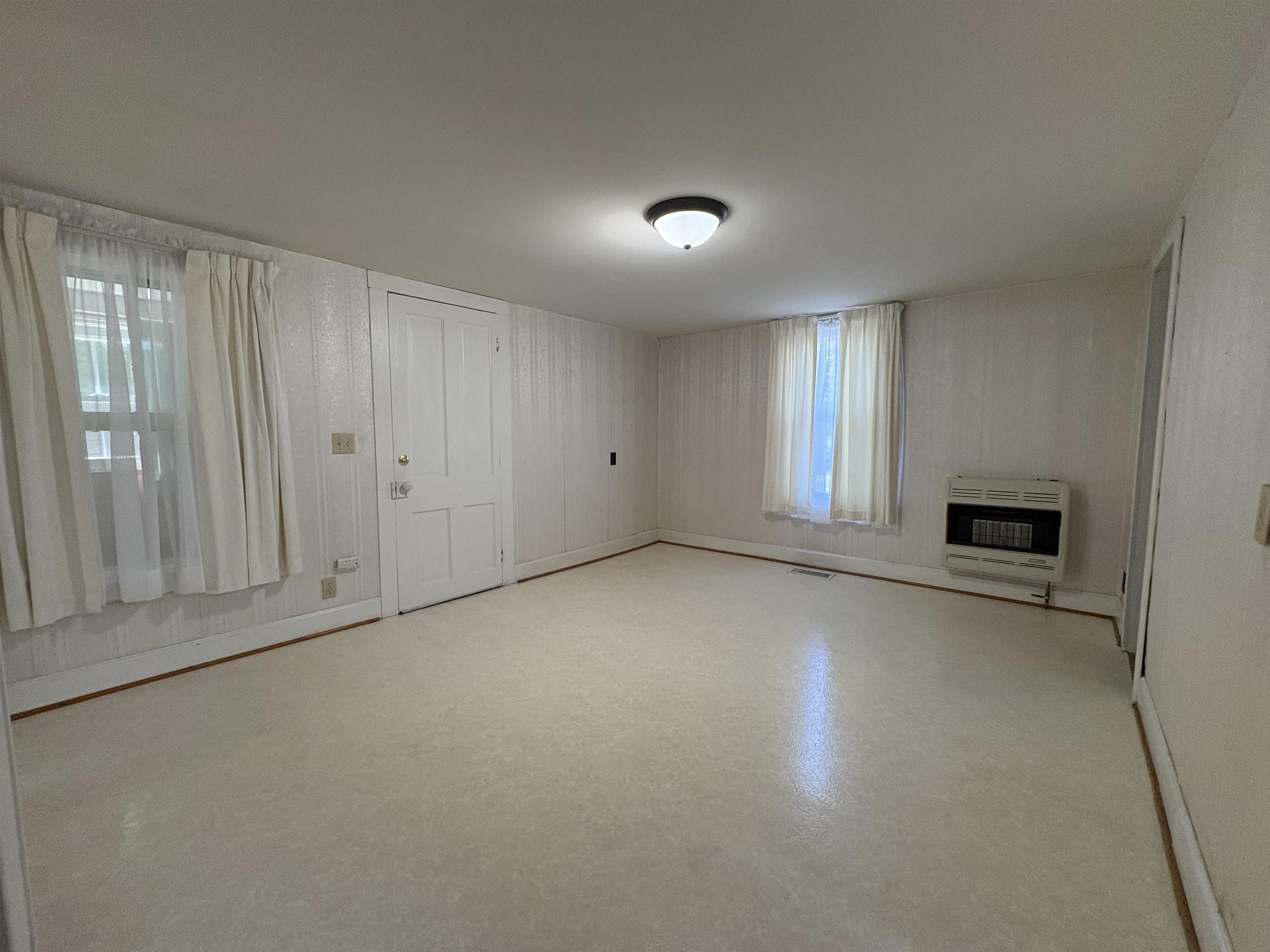 1831 BARRENRIDGE RD, STAUNTON, Virginia 24401, 3 Bedrooms Bedrooms, ,1 BathroomBathrooms,Residential,1831 BARRENRIDGE RD,668442 MLS # 668442