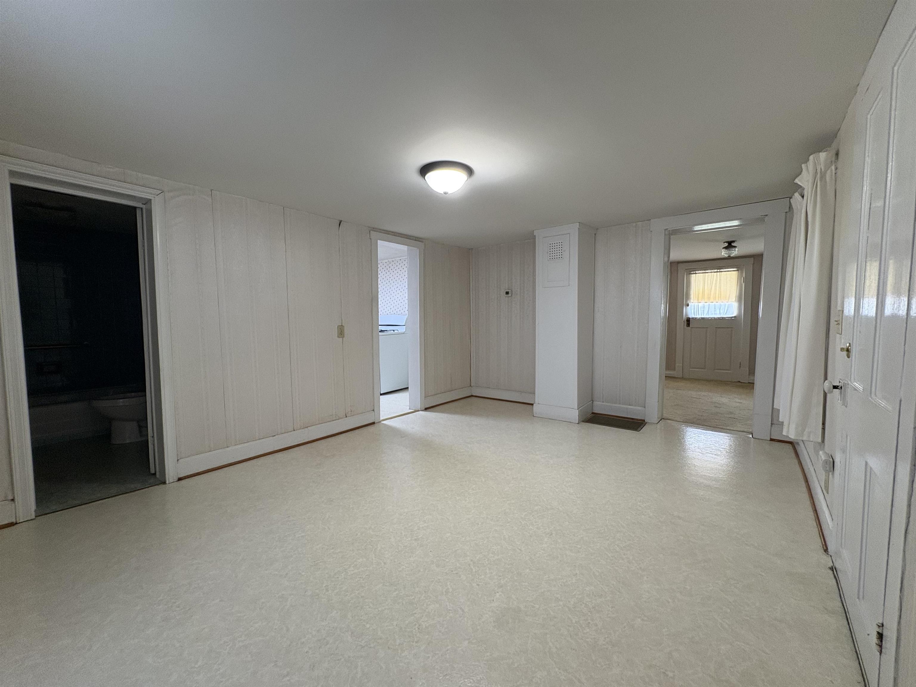 1831 BARRENRIDGE RD, STAUNTON, Virginia 24401, 3 Bedrooms Bedrooms, ,1 BathroomBathrooms,Residential,1831 BARRENRIDGE RD,668442 MLS # 668442