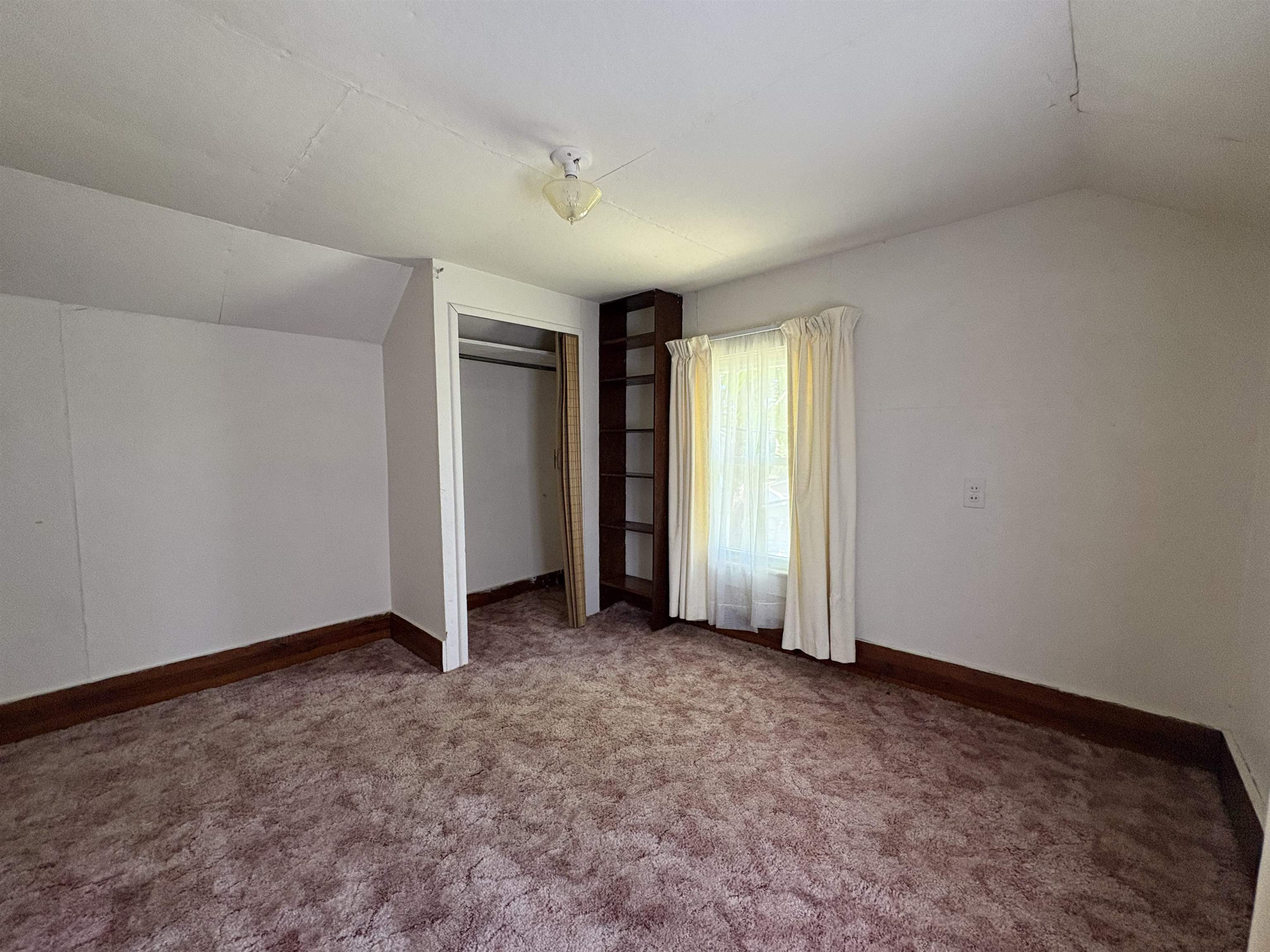 1831 BARRENRIDGE RD, STAUNTON, Virginia 24401, 3 Bedrooms Bedrooms, ,1 BathroomBathrooms,Residential,1831 BARRENRIDGE RD,668442 MLS # 668442