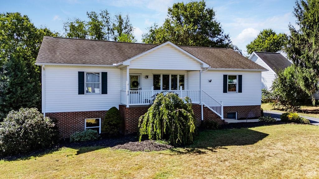 88 YARMOUTH RD, STUARTS DRAFT, Virginia 24477, 4 Bedrooms Bedrooms, ,2 BathroomsBathrooms,Residential,88 YARMOUTH RD,668445 MLS # 668445