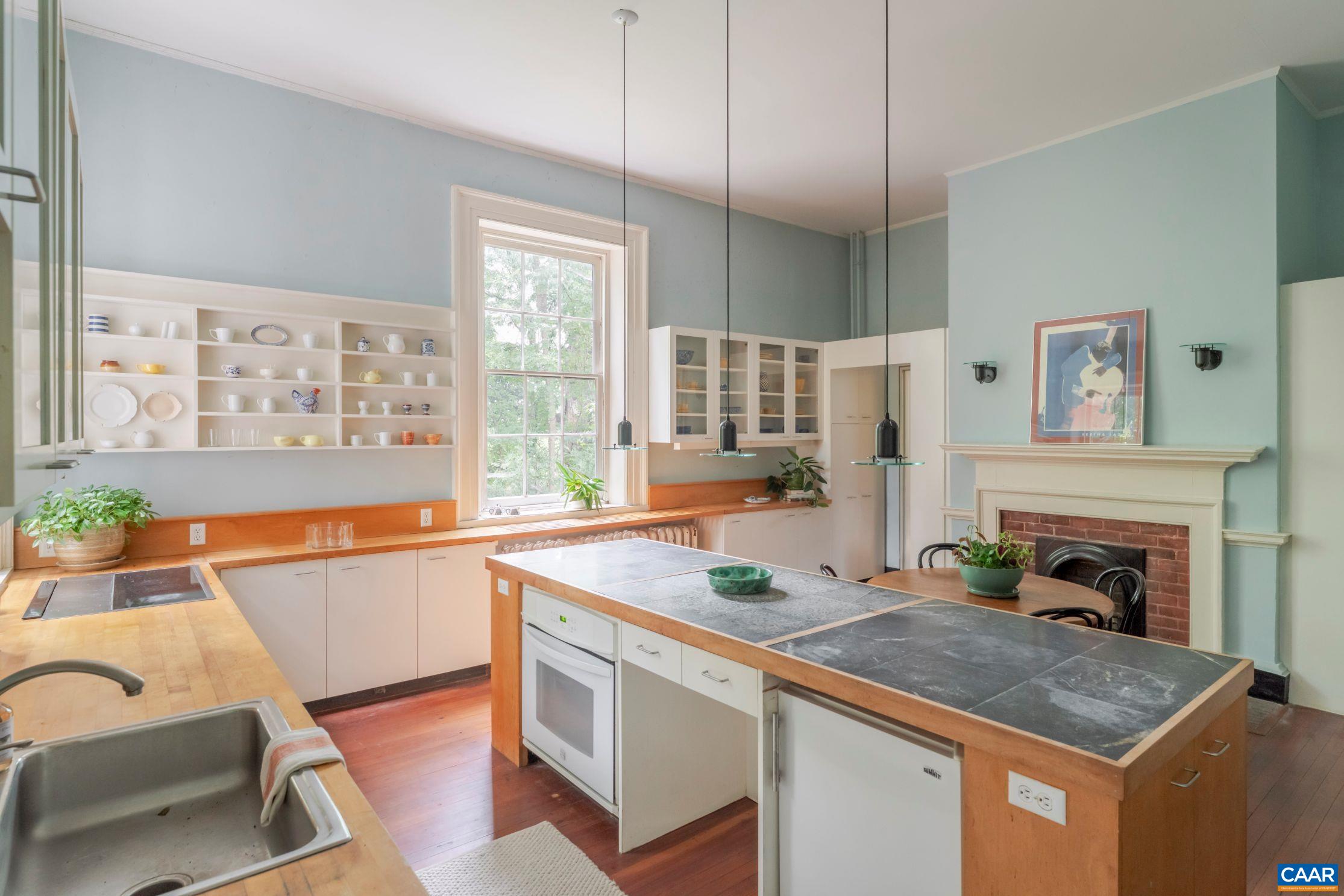 1201 EAST JEFFERSON ST, CHARLOTTESVILLE, Virginia 22902, 7 Bedrooms Bedrooms, ,5 BathroomsBathrooms,Residential,The Farm and the Lewis House,1201 EAST JEFFERSON ST,668450 MLS # 668450