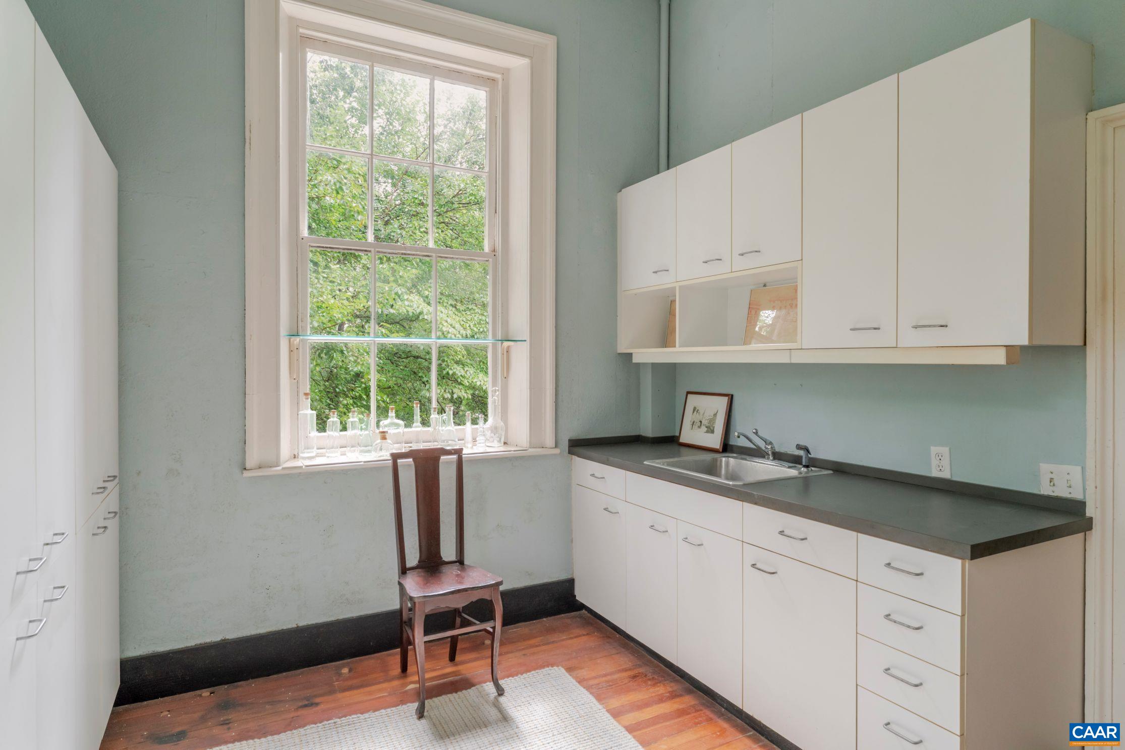 1201 EAST JEFFERSON ST, CHARLOTTESVILLE, Virginia 22902, 7 Bedrooms Bedrooms, ,5 BathroomsBathrooms,Residential,The Farm and the Lewis House,1201 EAST JEFFERSON ST,668450 MLS # 668450