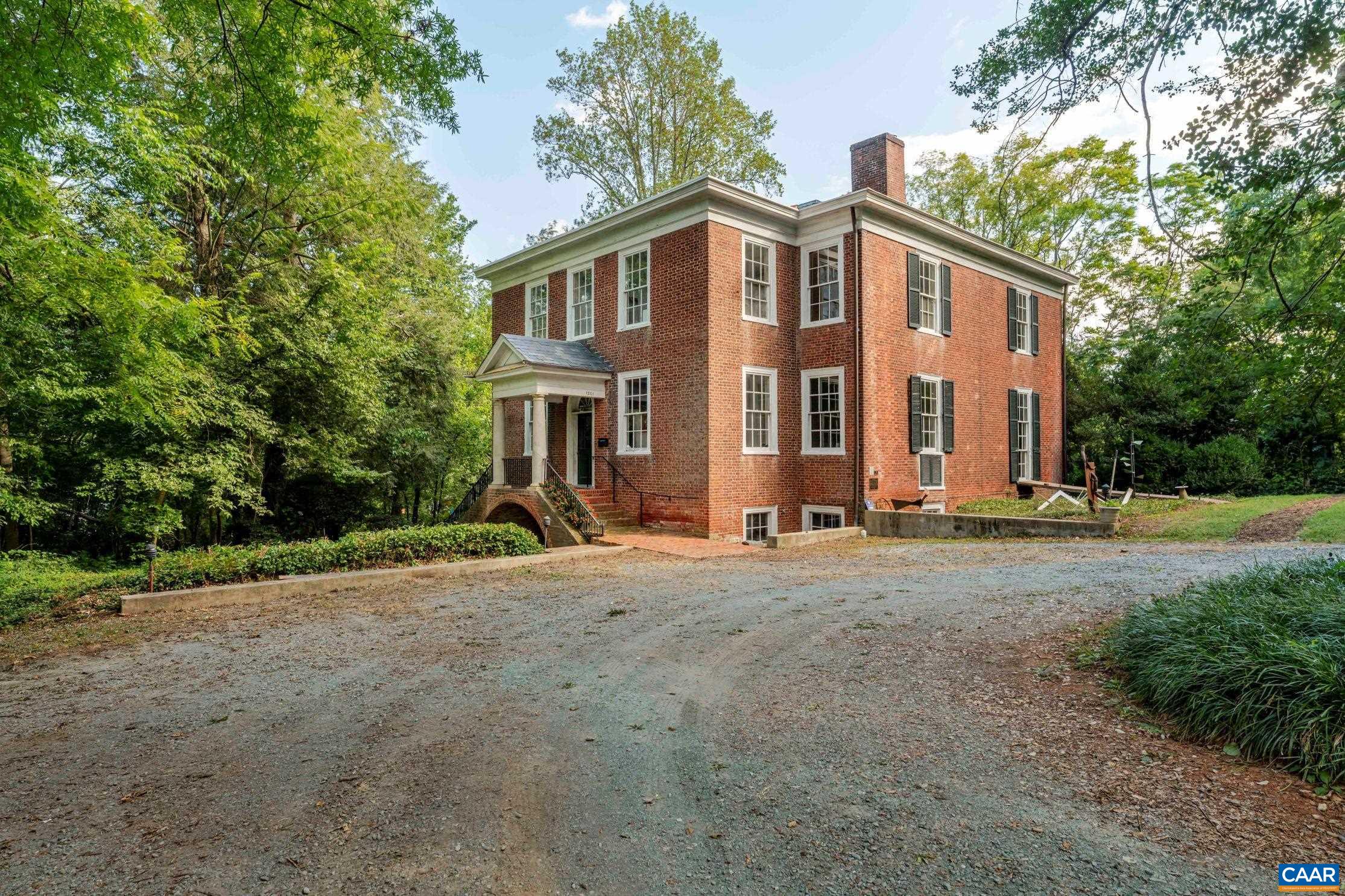 1201 EAST JEFFERSON ST, CHARLOTTESVILLE, Virginia 22902, 7 Bedrooms Bedrooms, ,5 BathroomsBathrooms,Residential,The Farm and the Lewis House,1201 EAST JEFFERSON ST,668450 MLS # 668450