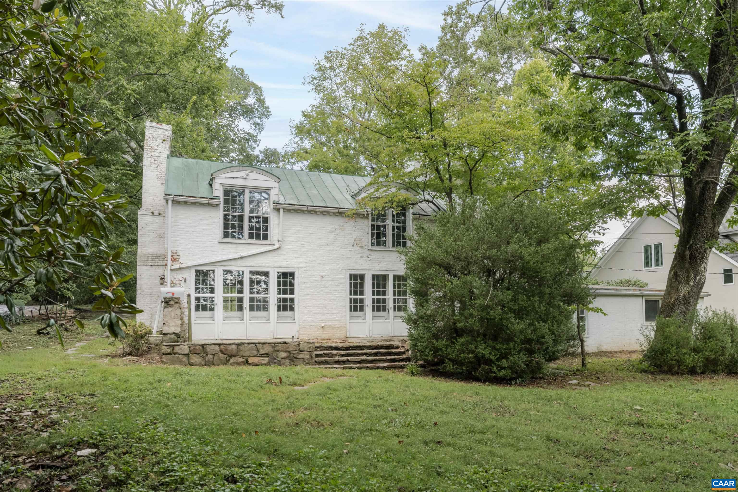 1201 EAST JEFFERSON ST, CHARLOTTESVILLE, Virginia 22902, 7 Bedrooms Bedrooms, ,5 BathroomsBathrooms,Residential,The Farm and the Lewis House,1201 EAST JEFFERSON ST,668450 MLS # 668450