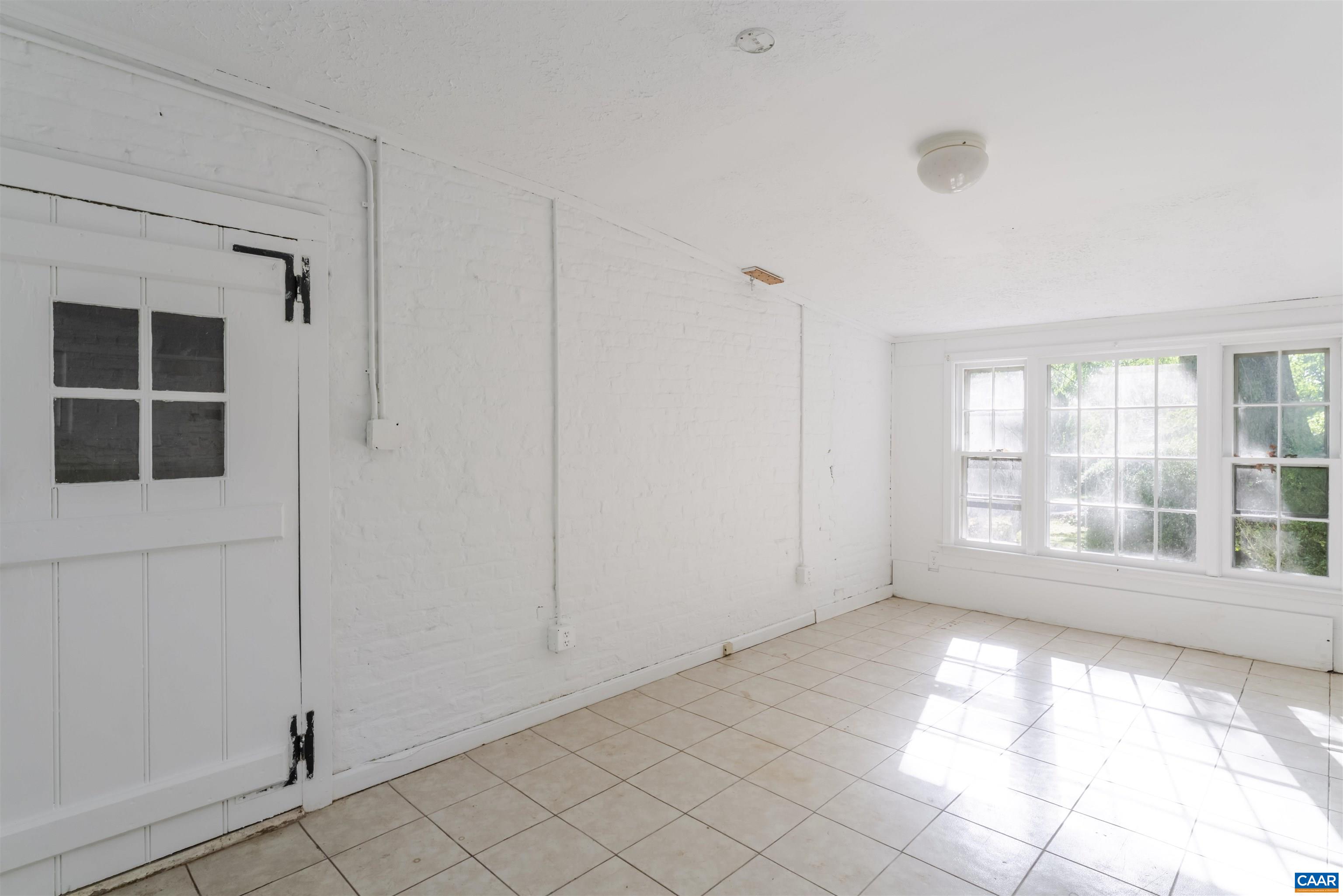 1201 EAST JEFFERSON ST, CHARLOTTESVILLE, Virginia 22902, 7 Bedrooms Bedrooms, ,5 BathroomsBathrooms,Residential,The Farm and the Lewis House,1201 EAST JEFFERSON ST,668450 MLS # 668450