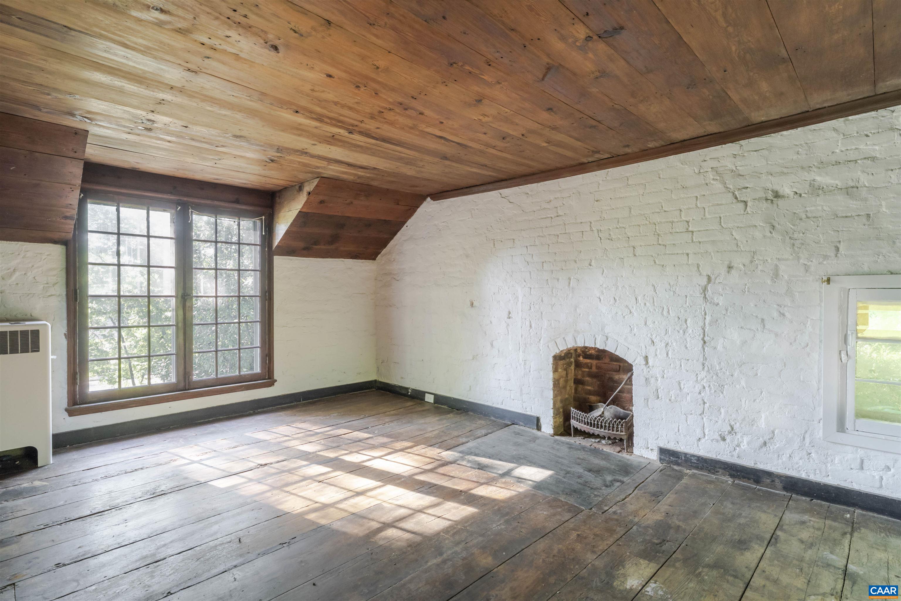 1201 EAST JEFFERSON ST, CHARLOTTESVILLE, Virginia 22902, 7 Bedrooms Bedrooms, ,5 BathroomsBathrooms,Residential,The Farm and the Lewis House,1201 EAST JEFFERSON ST,668450 MLS # 668450