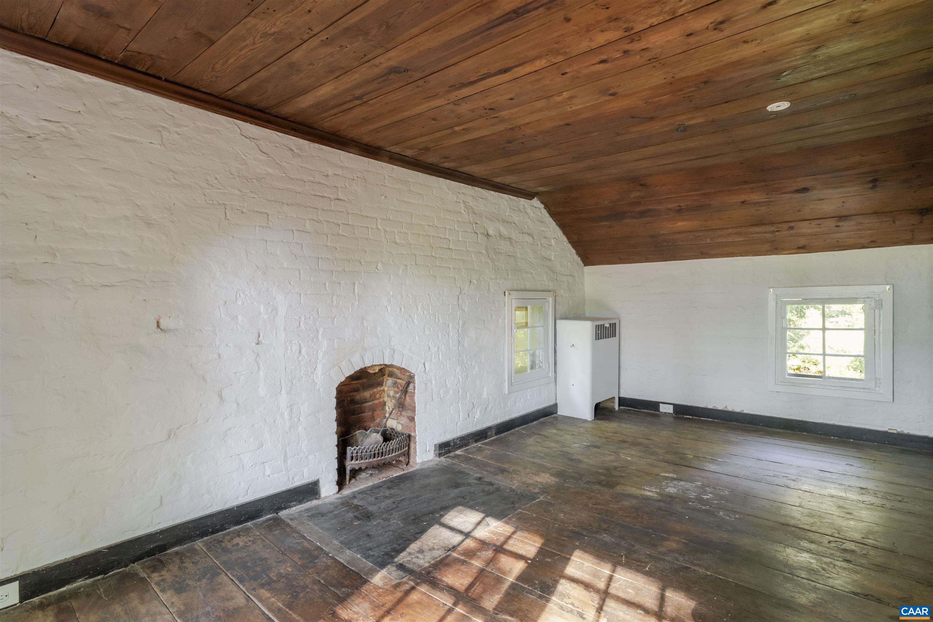1201 EAST JEFFERSON ST, CHARLOTTESVILLE, Virginia 22902, 7 Bedrooms Bedrooms, ,5 BathroomsBathrooms,Residential,The Farm and the Lewis House,1201 EAST JEFFERSON ST,668450 MLS # 668450