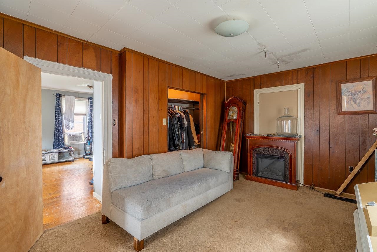 314 THIRD ST, SHENANDOAH, Virginia 22849, 3 Bedrooms Bedrooms, ,1 BathroomBathrooms,Residential,314 THIRD ST,668451 MLS # 668451