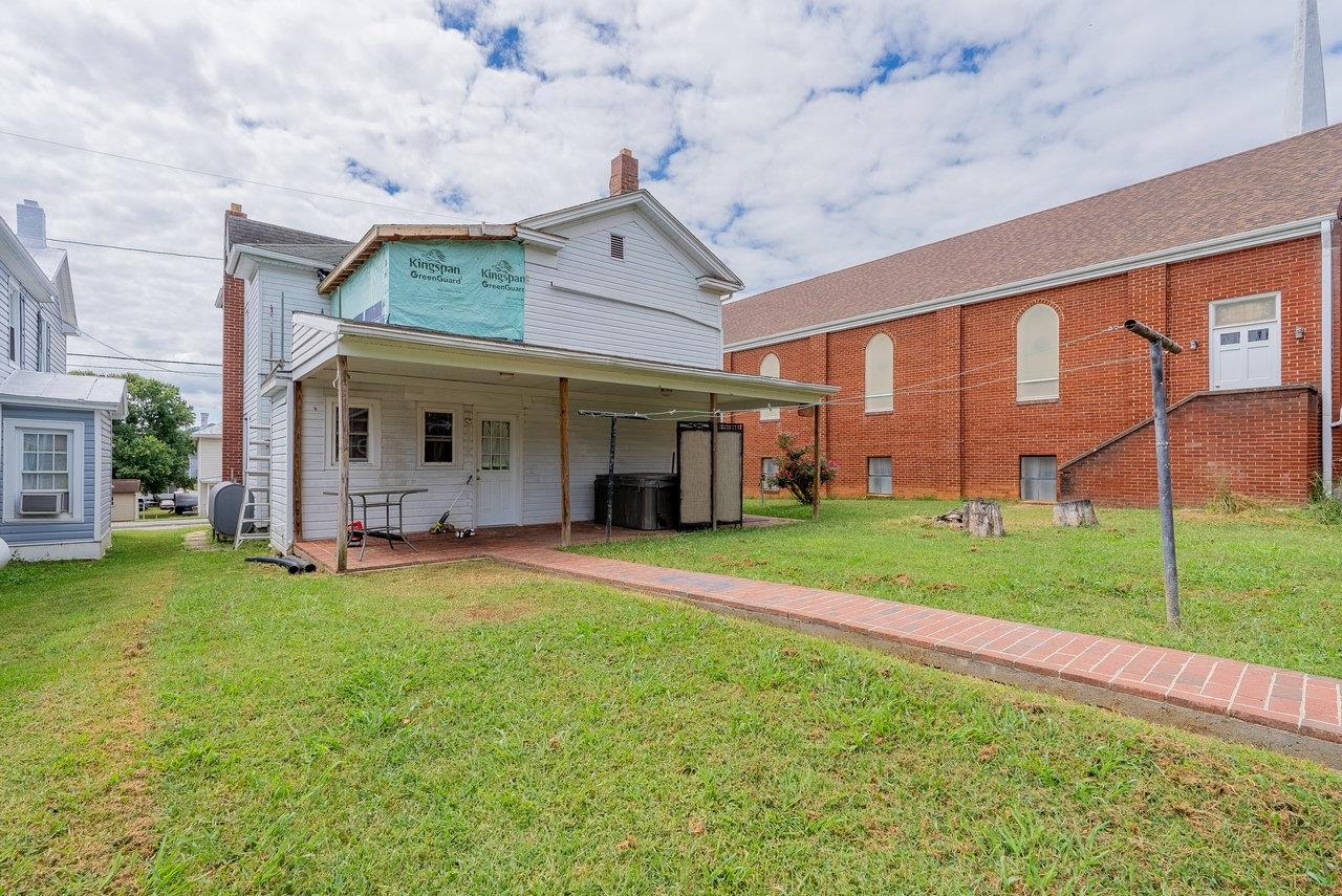 314 THIRD ST, SHENANDOAH, Virginia 22849, 3 Bedrooms Bedrooms, ,1 BathroomBathrooms,Residential,314 THIRD ST,668451 MLS # 668451