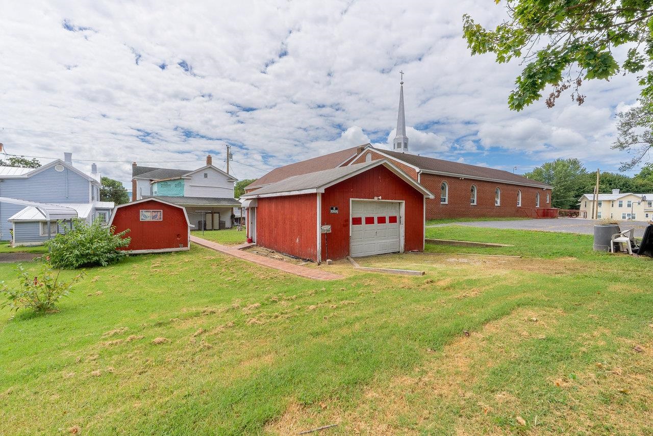 314 THIRD ST, SHENANDOAH, Virginia 22849, 3 Bedrooms Bedrooms, ,1 BathroomBathrooms,Residential,314 THIRD ST,668451 MLS # 668451