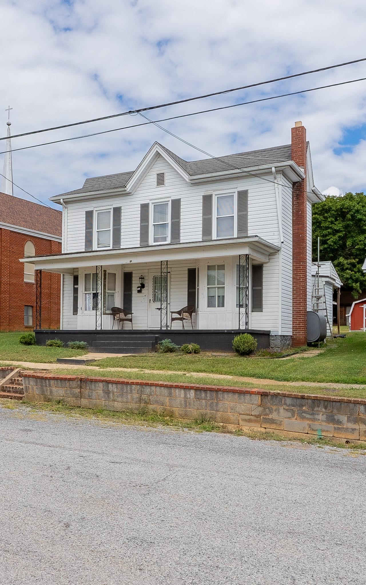 314 THIRD ST, SHENANDOAH, Virginia 22849, 3 Bedrooms Bedrooms, ,1 BathroomBathrooms,Residential,314 THIRD ST,668451 MLS # 668451